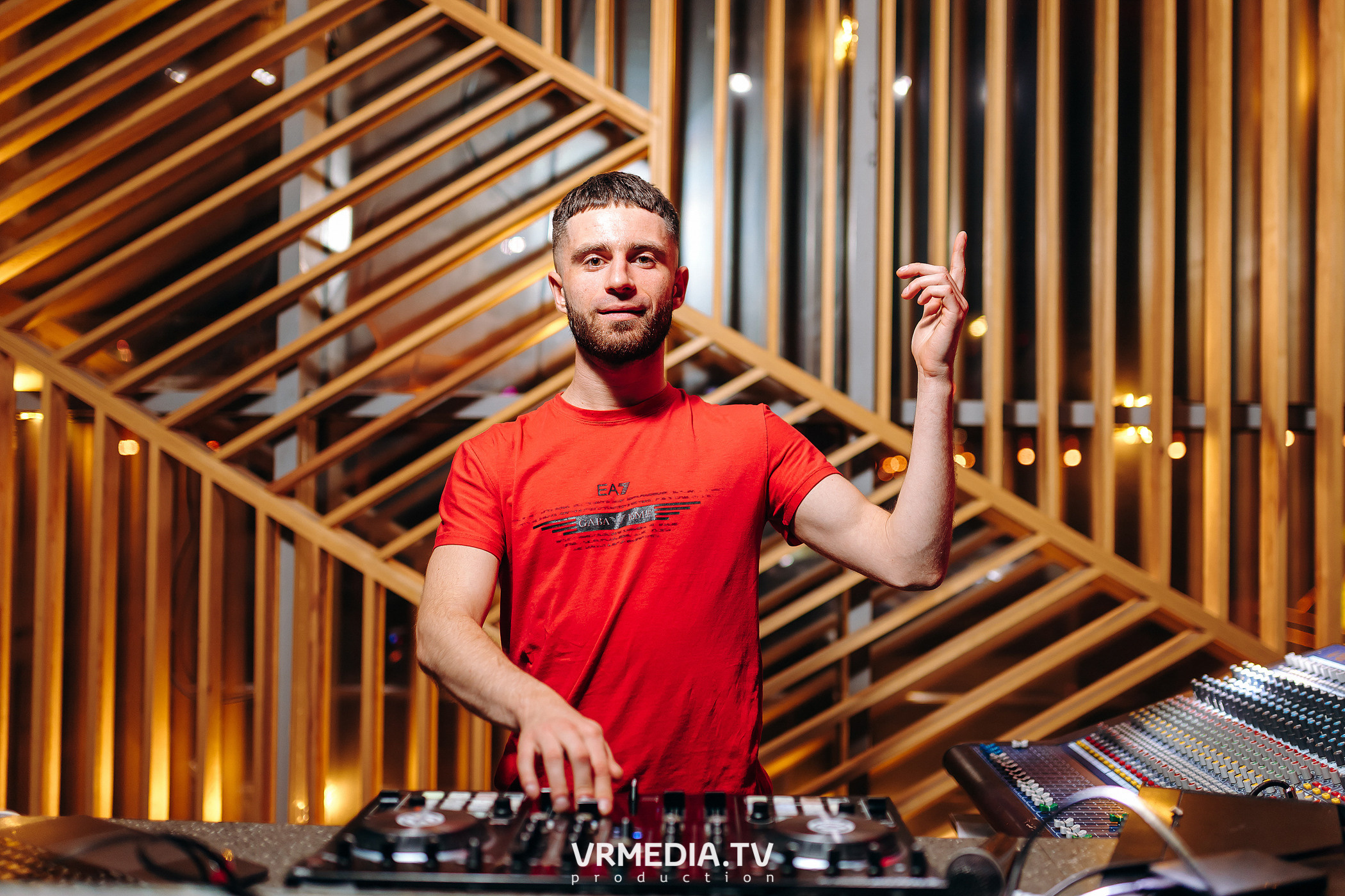 Выходные в баре «DOSKI»