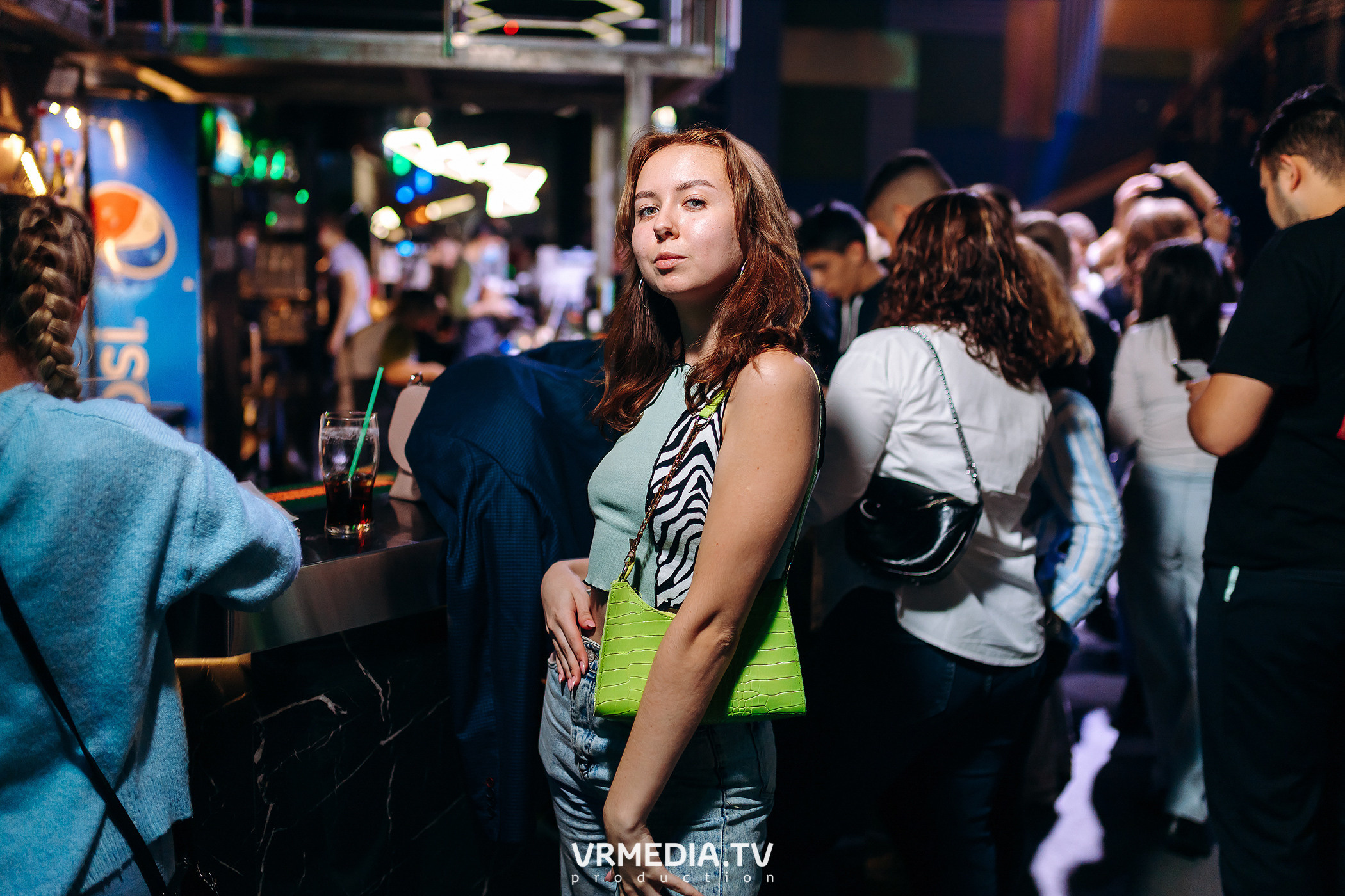 Выходные в баре «DOSKI»