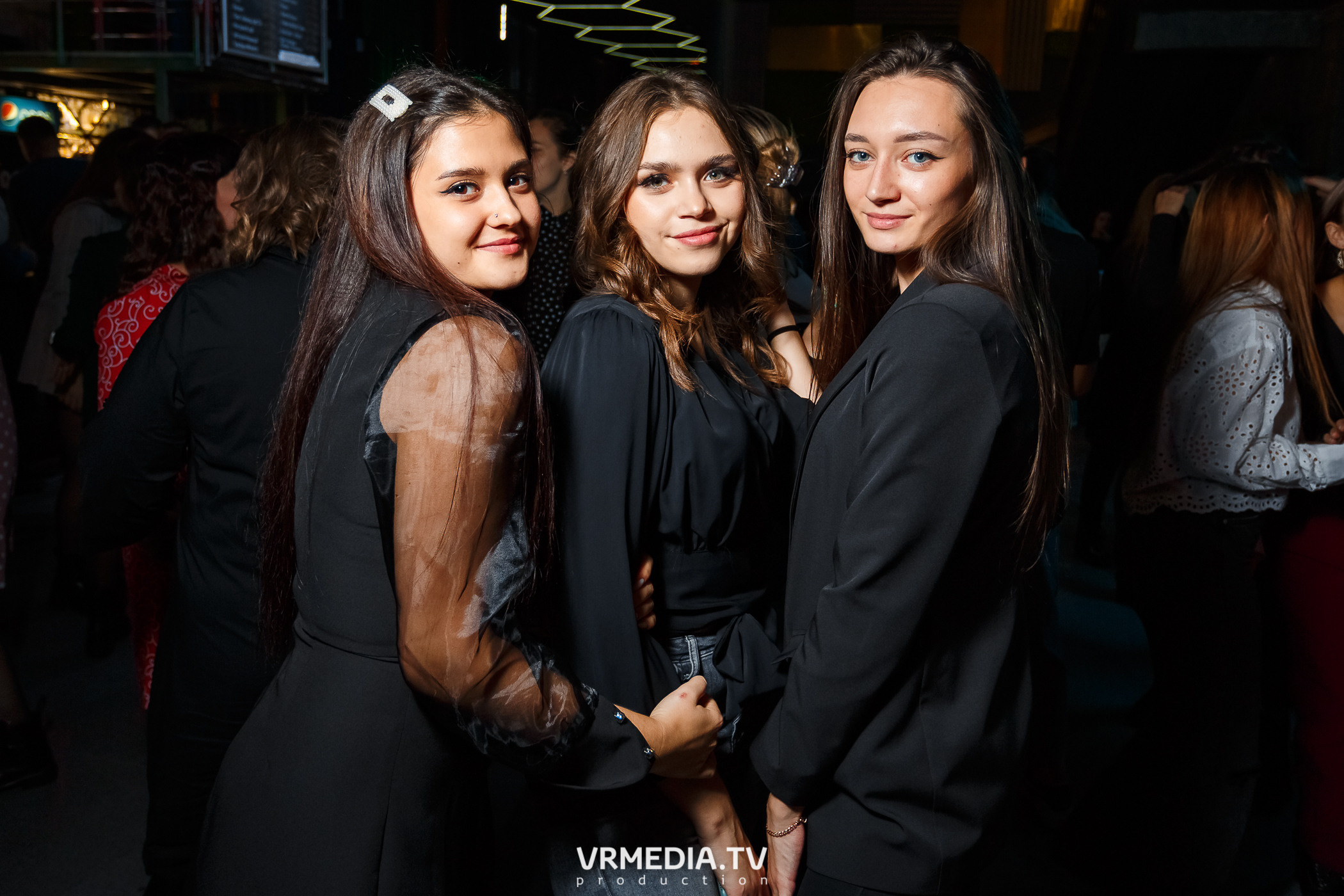 Выходные в баре «DOSKI»