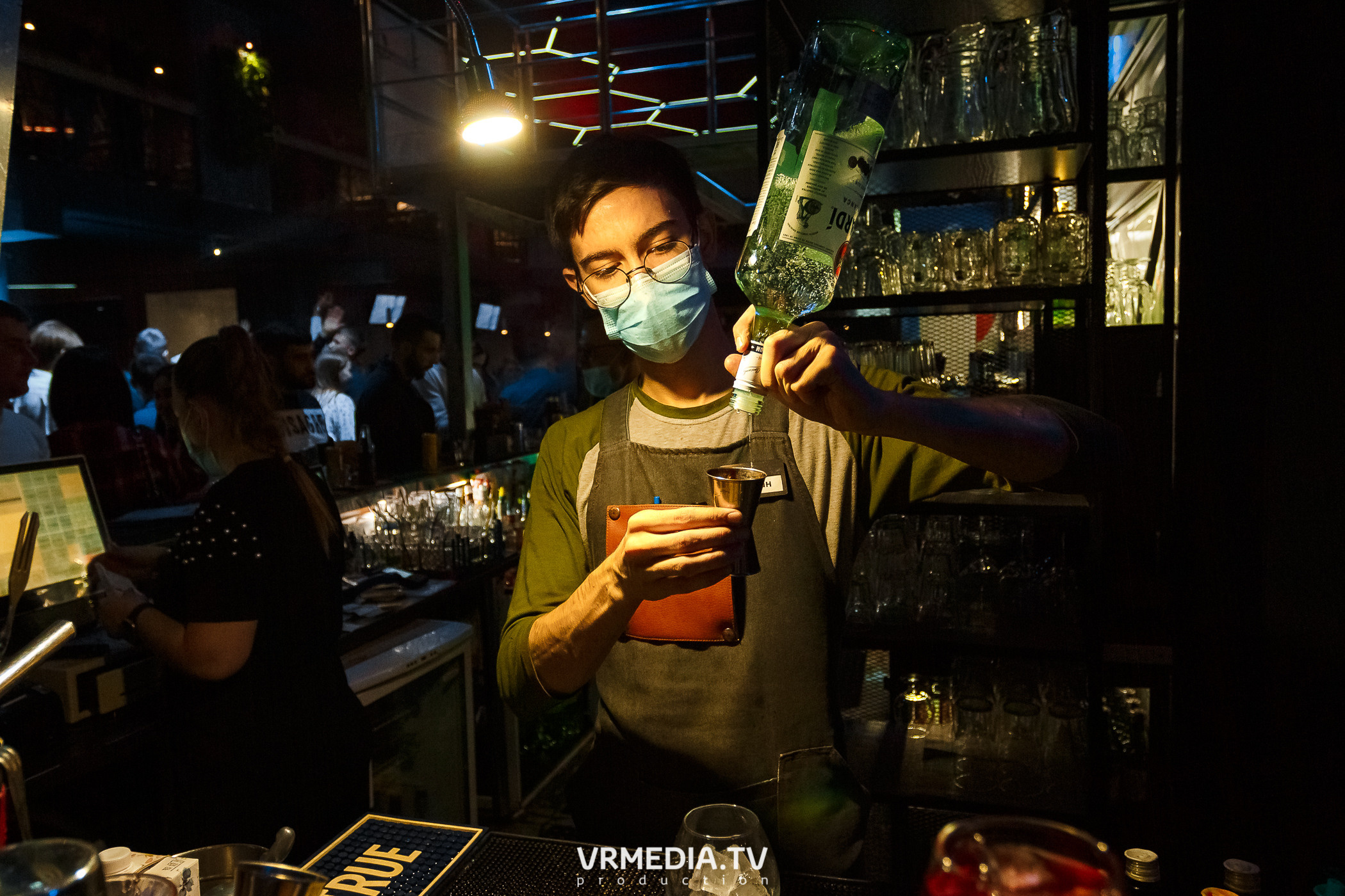 Выходные в баре «DOSKI»