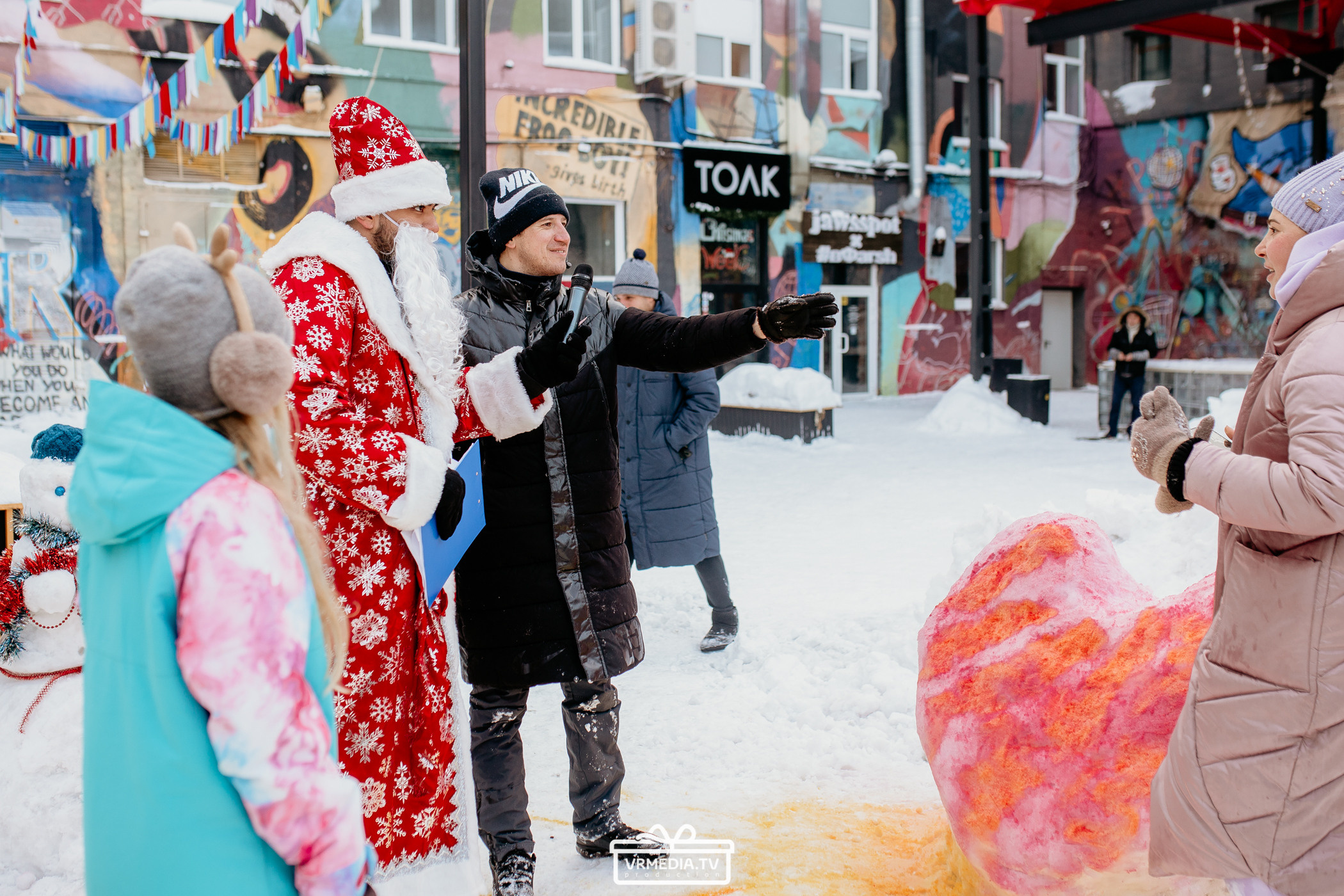 Большая новогодняя «Елка» в культурном пространстве «Редакция»