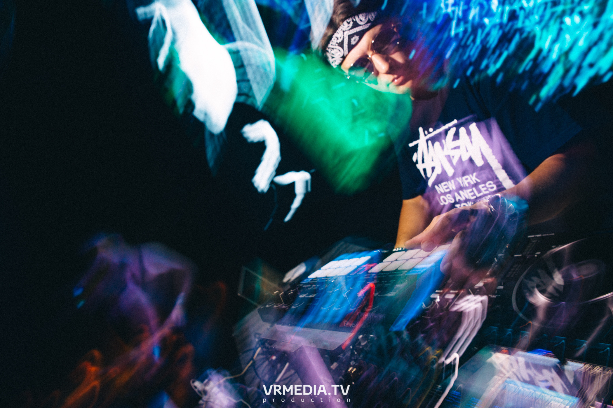 DJ Mikis в НК «Эфир»