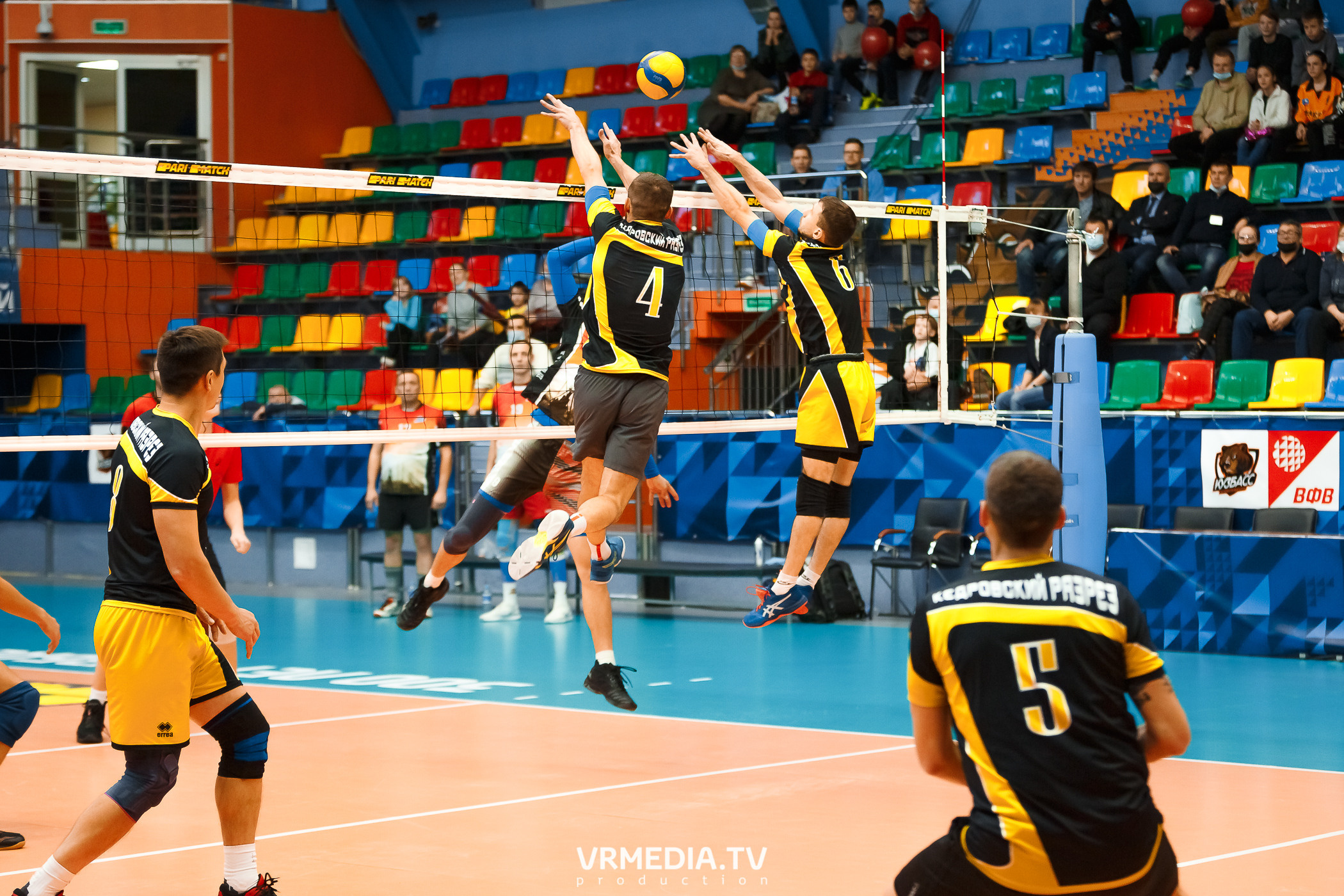 Благотворительный волейбольный турнир «За Кубок фонда»