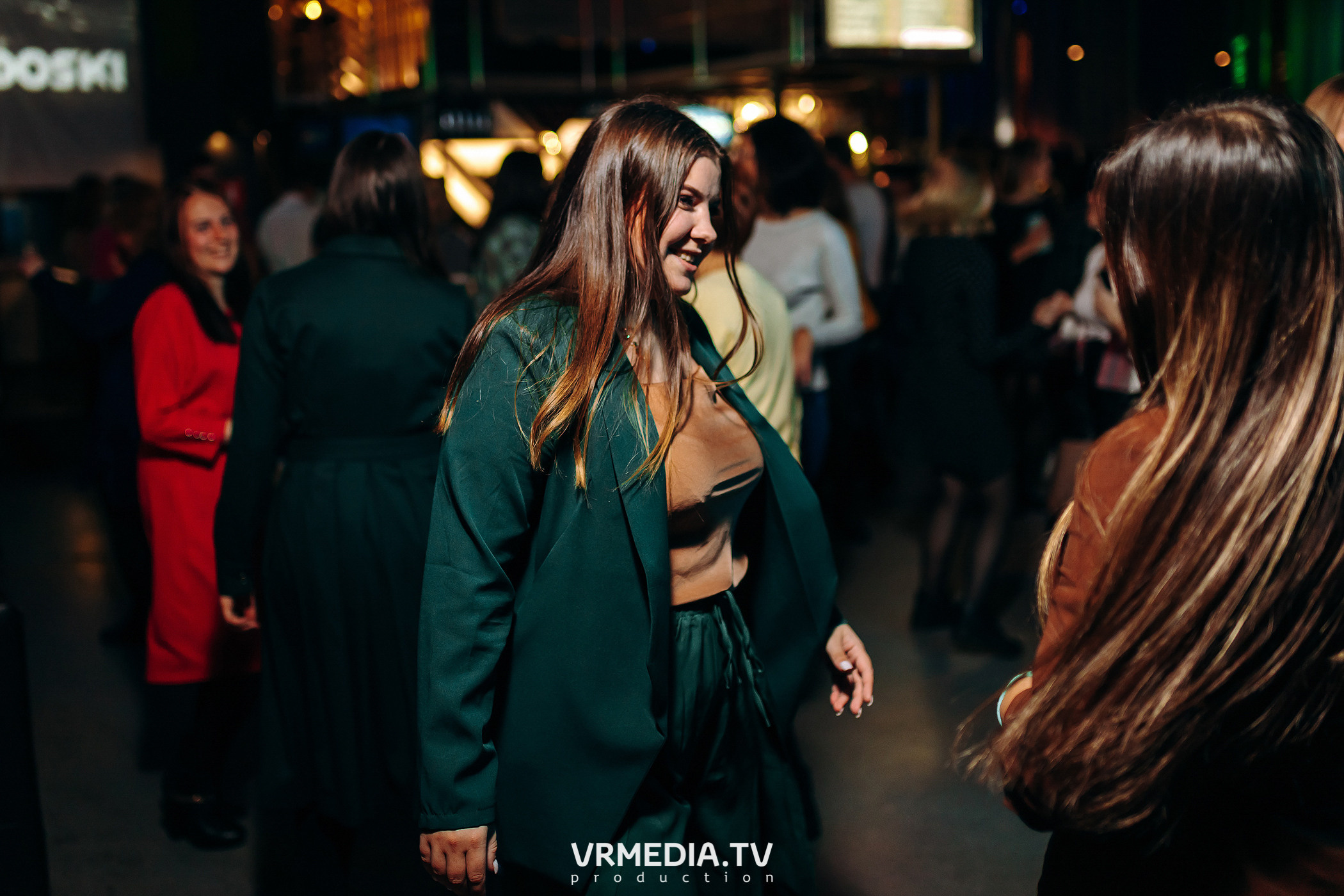 Выходные в баре «DOSKI»