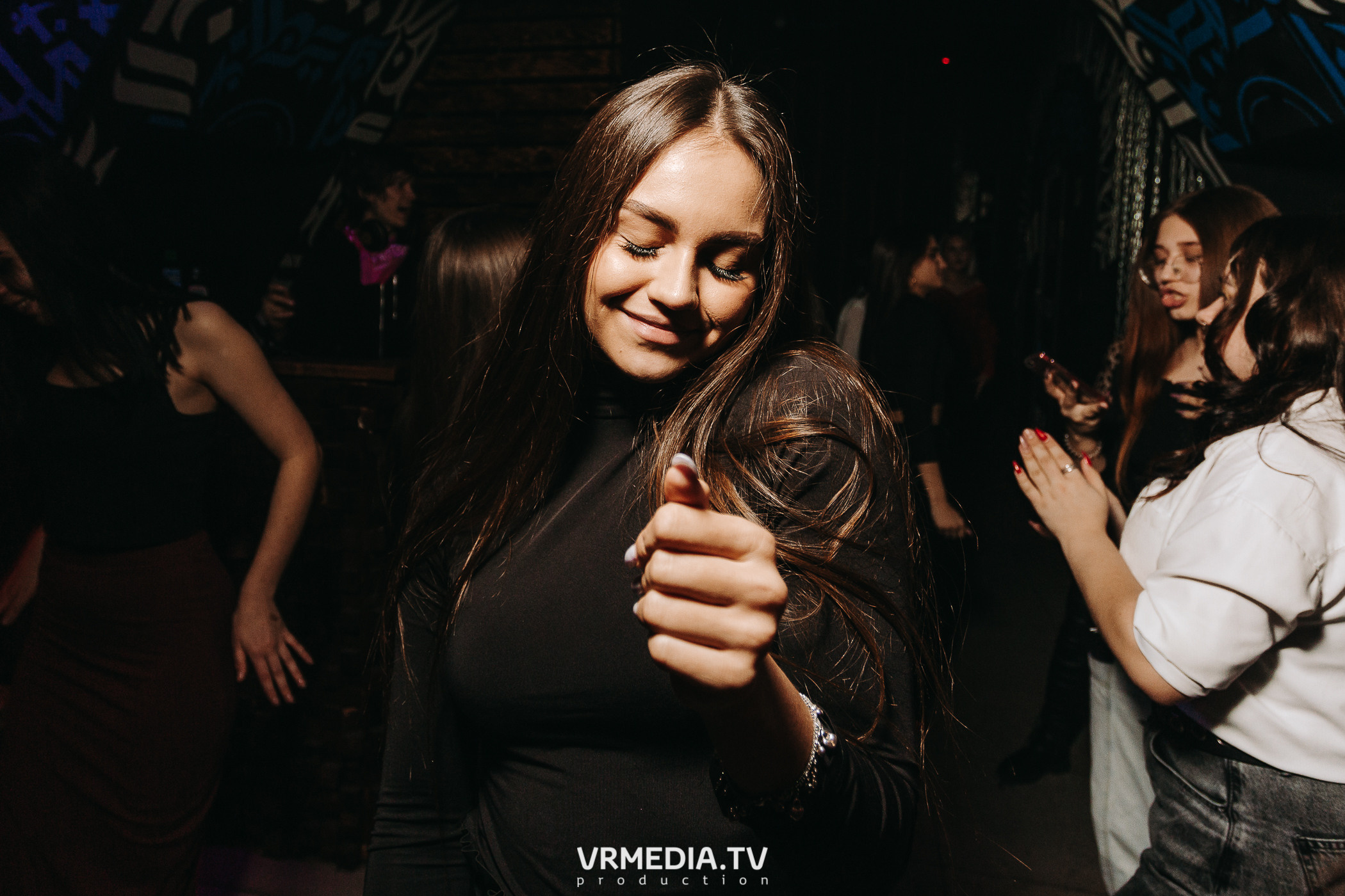 Halloween в баре «Глотай»