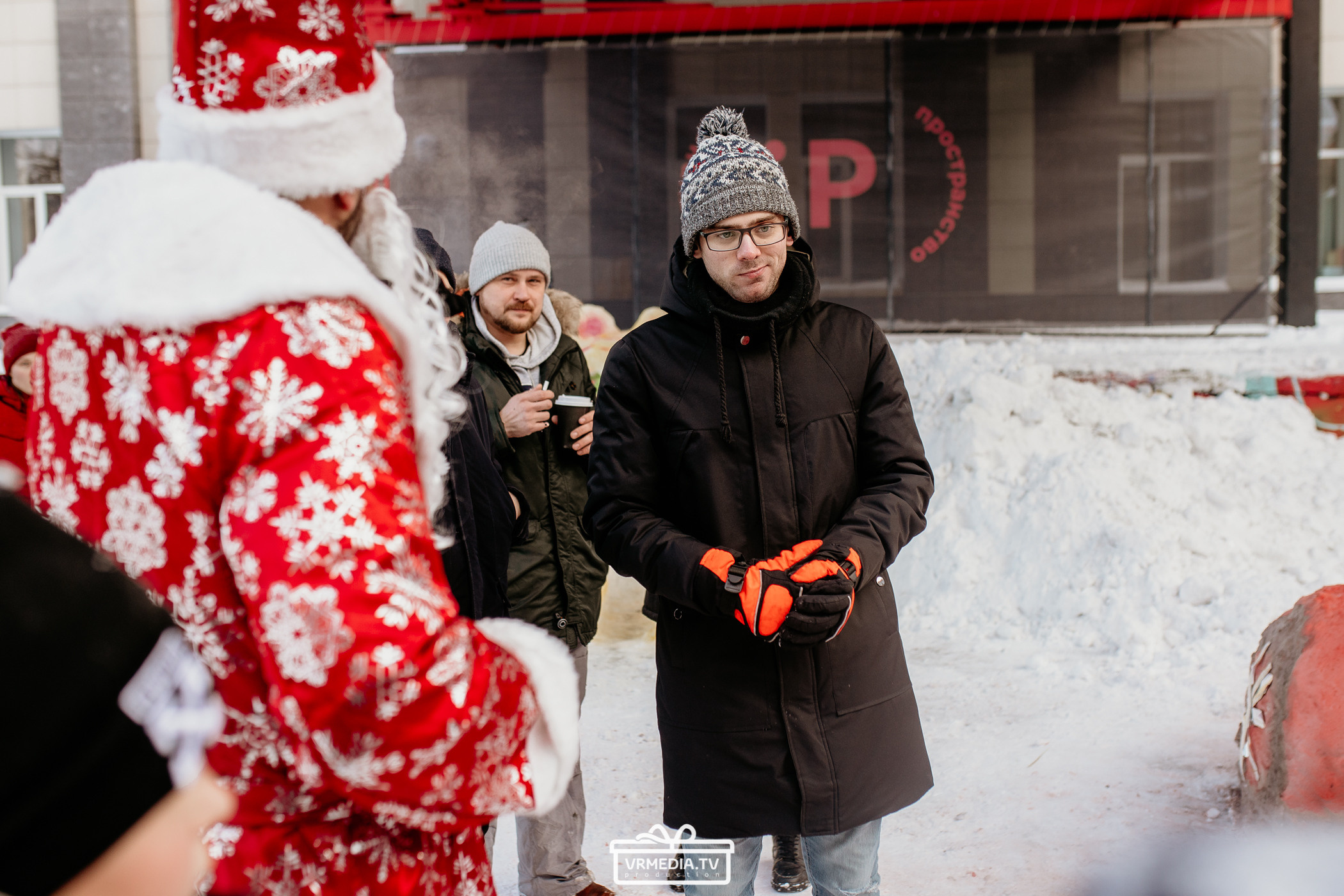 Большая новогодняя «Елка» в культурном пространстве «Редакция»