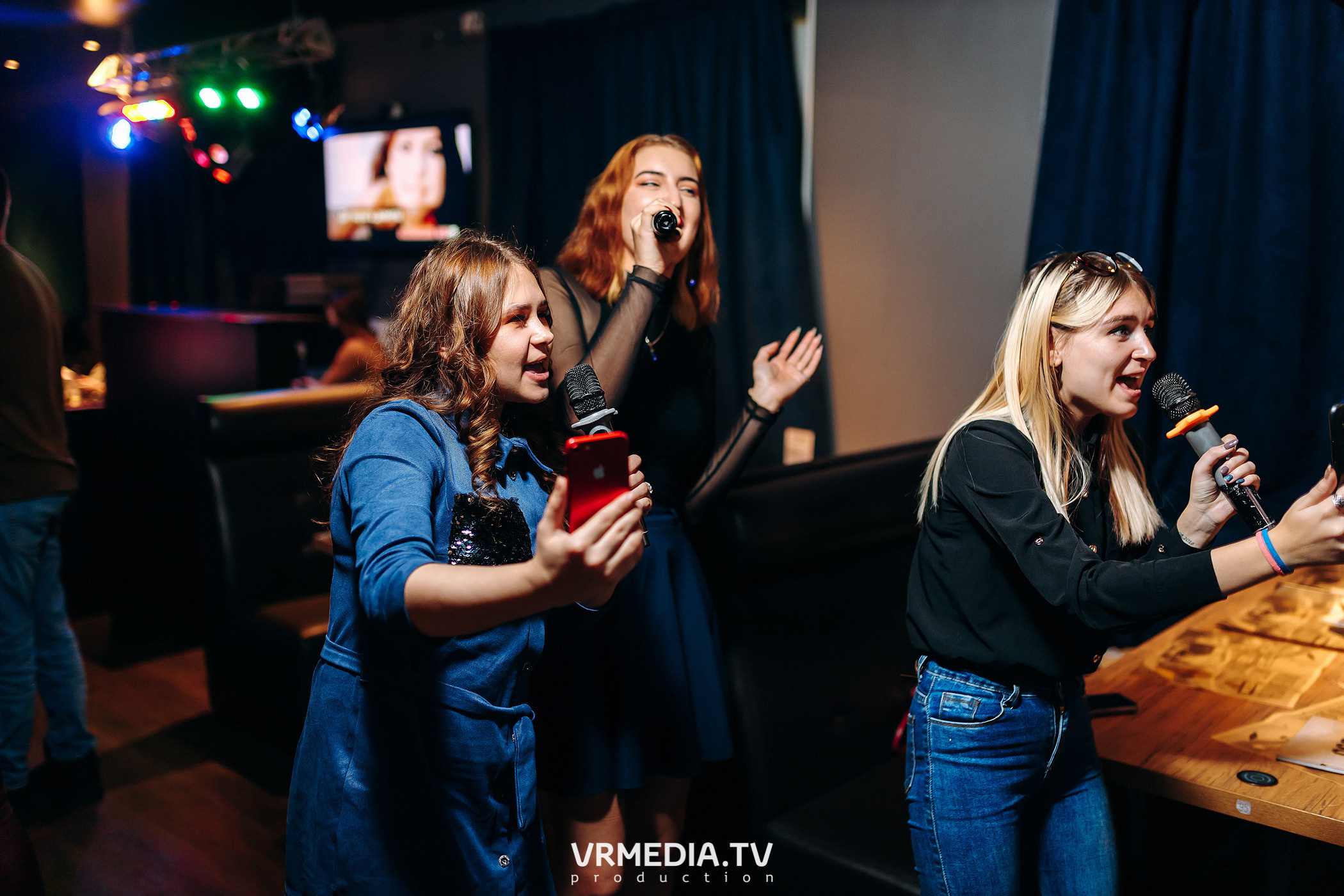 Выходные в баре «DOSKI»