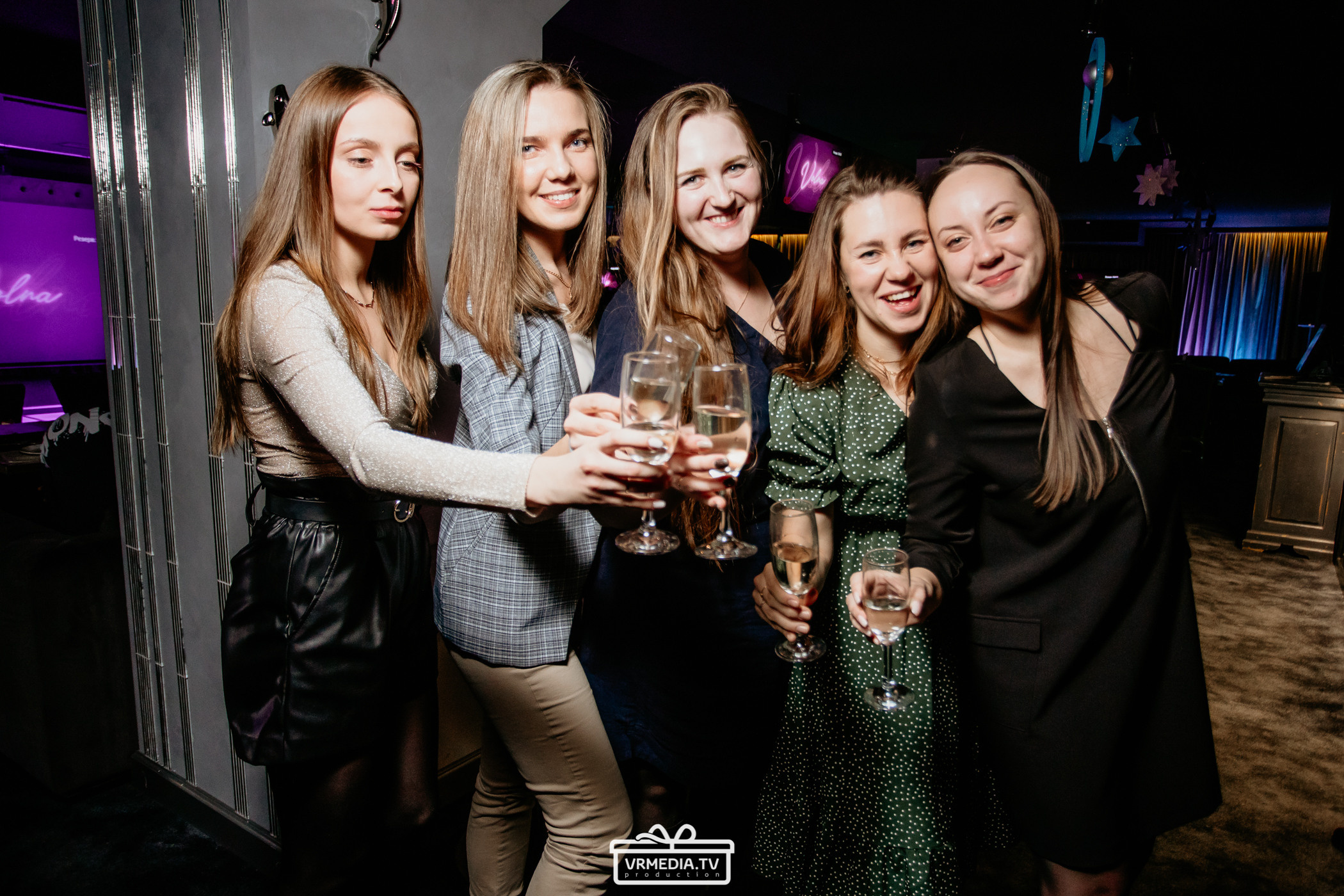 День рождения караоке «Volna»