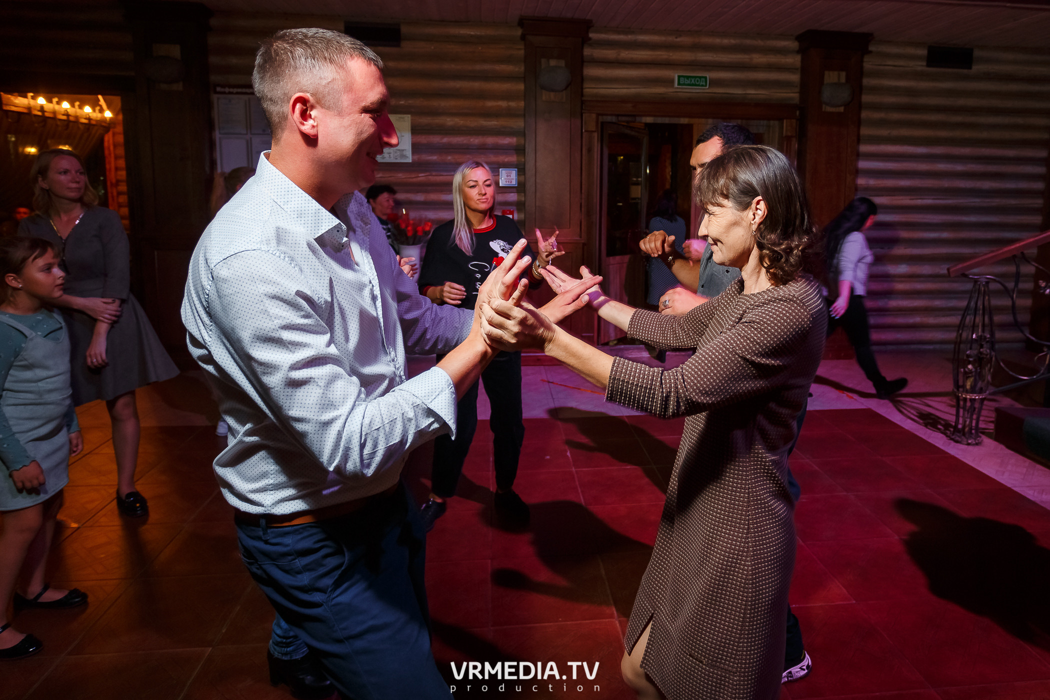 Юлия Азьмукова в гостях «У Петровича»