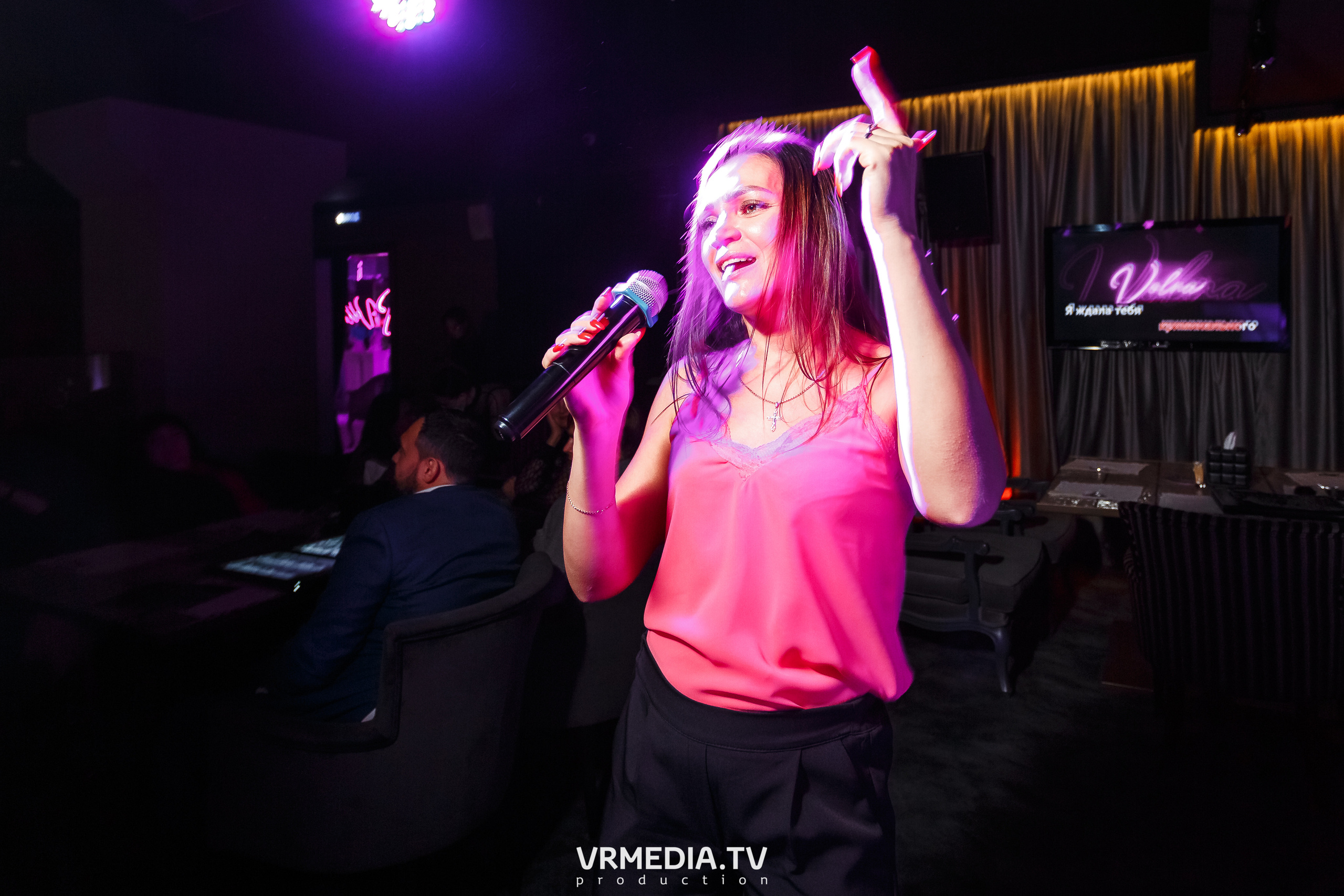 Song of summer в караоке «Volna»