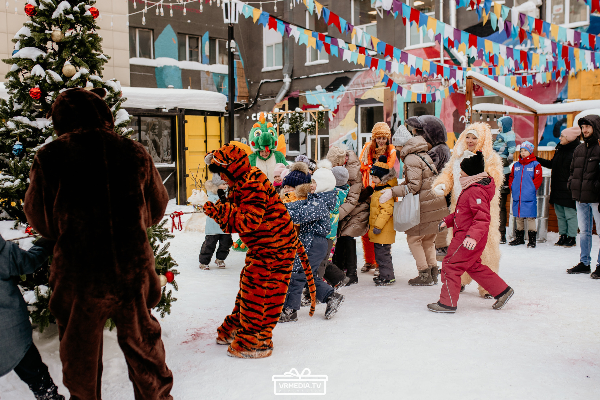 Большая новогодняя «Елка» в культурном пространстве «Редакция»