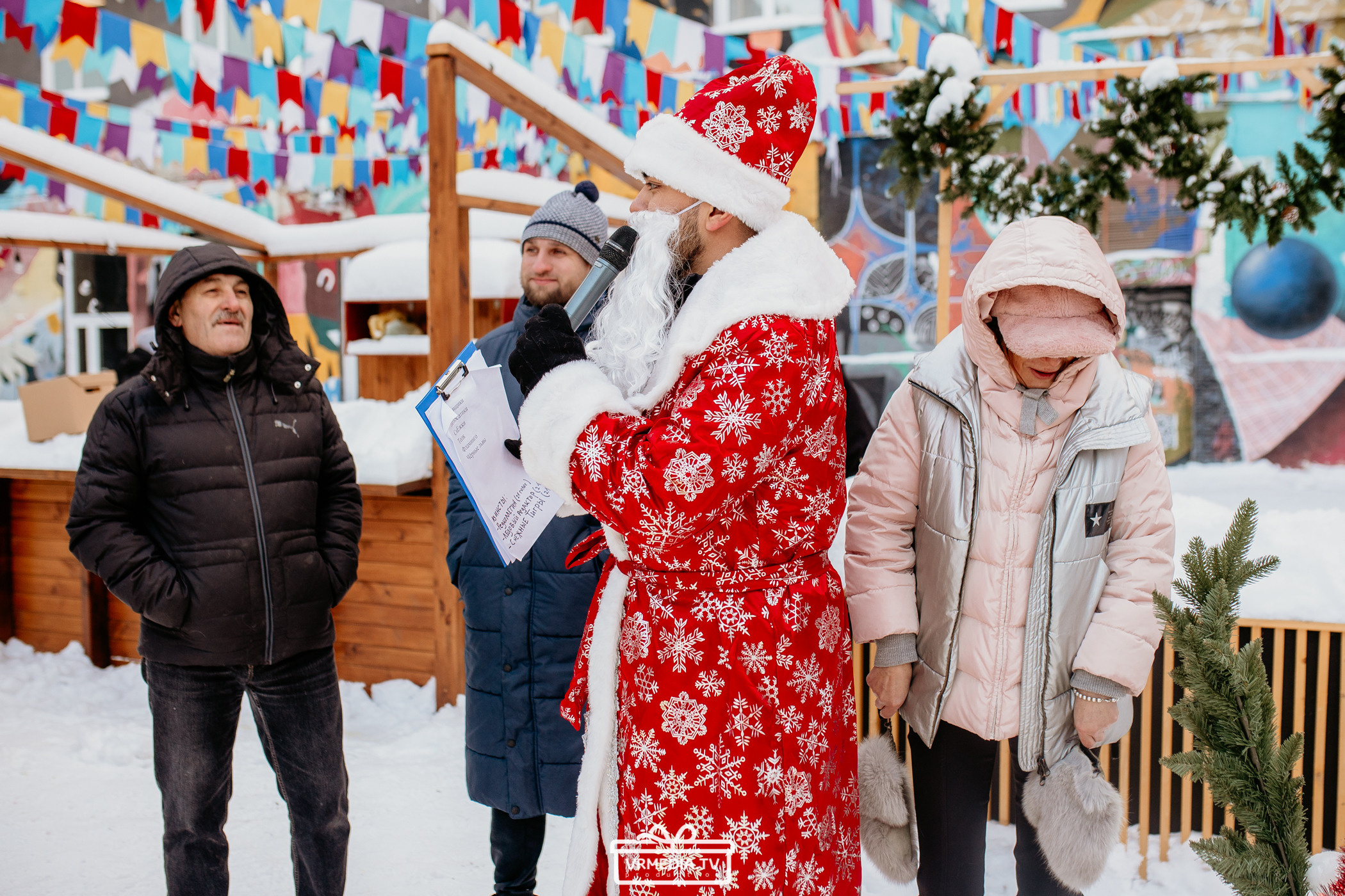 Большая новогодняя «Елка» в культурном пространстве «Редакция»