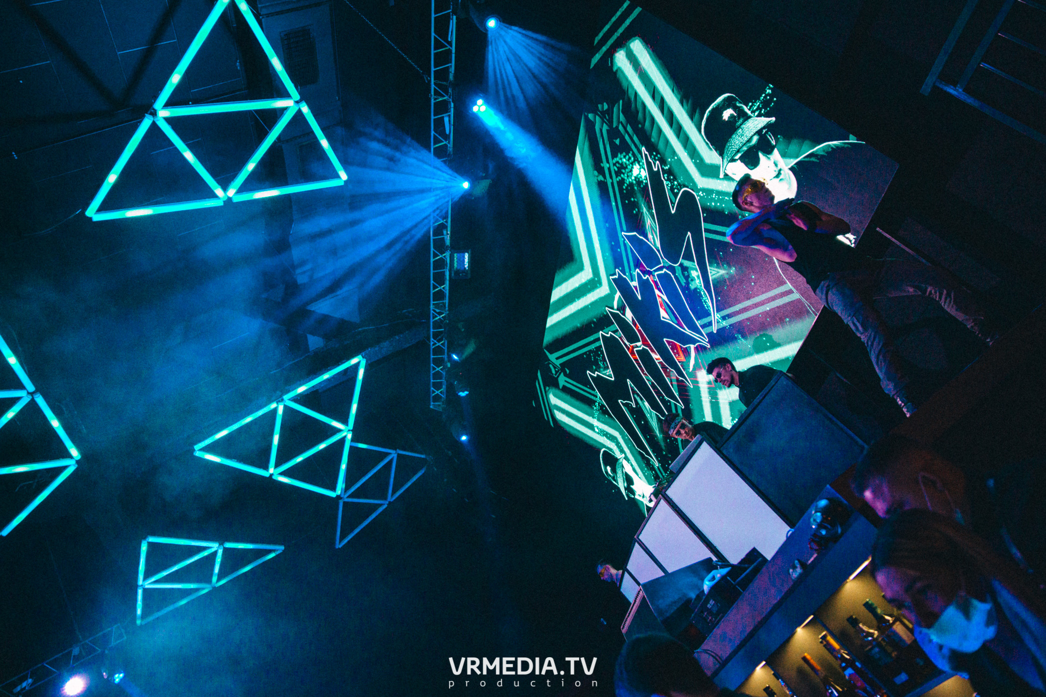 DJ Mikis в НК «Эфир»