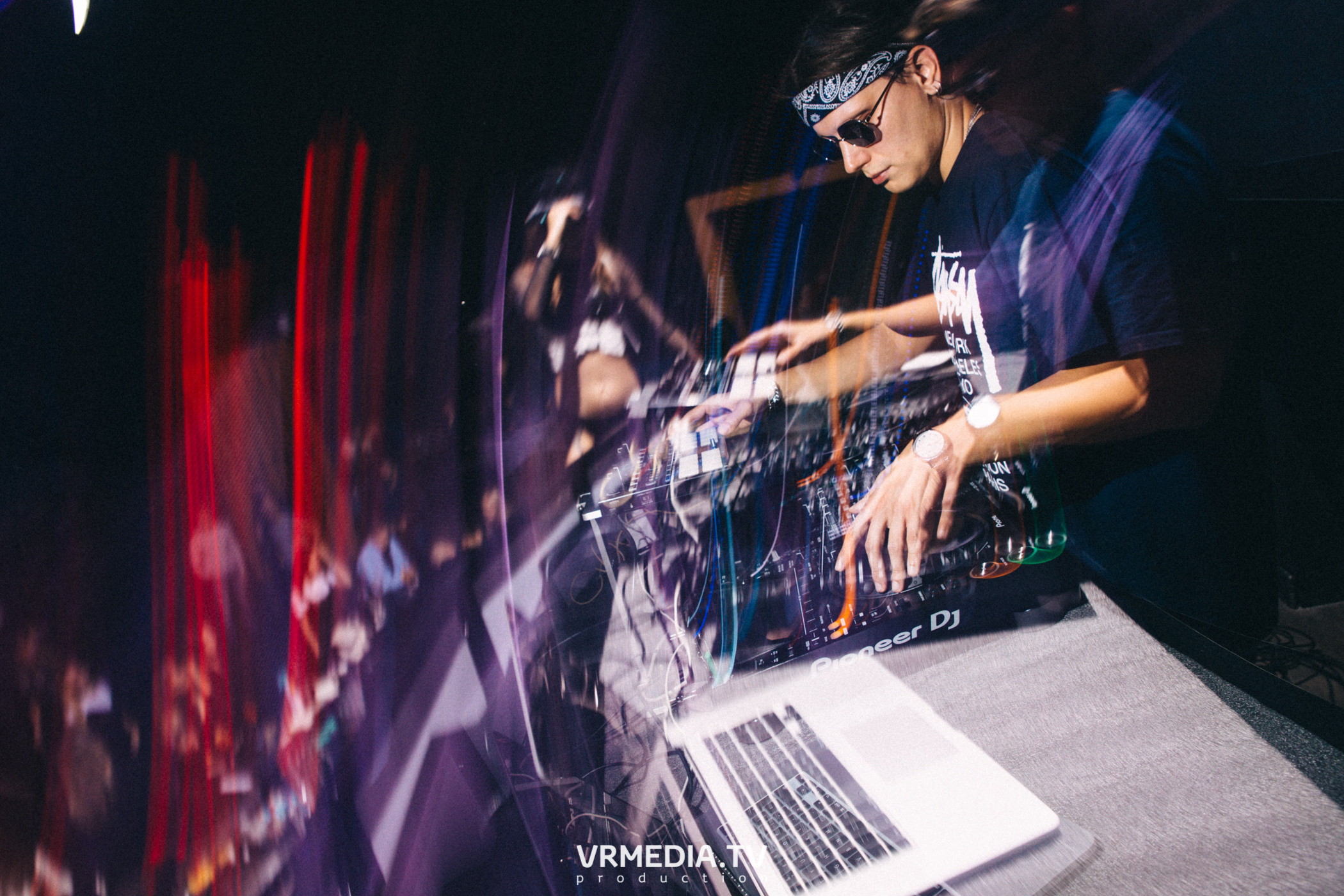 DJ Mikis в НК «Эфир»