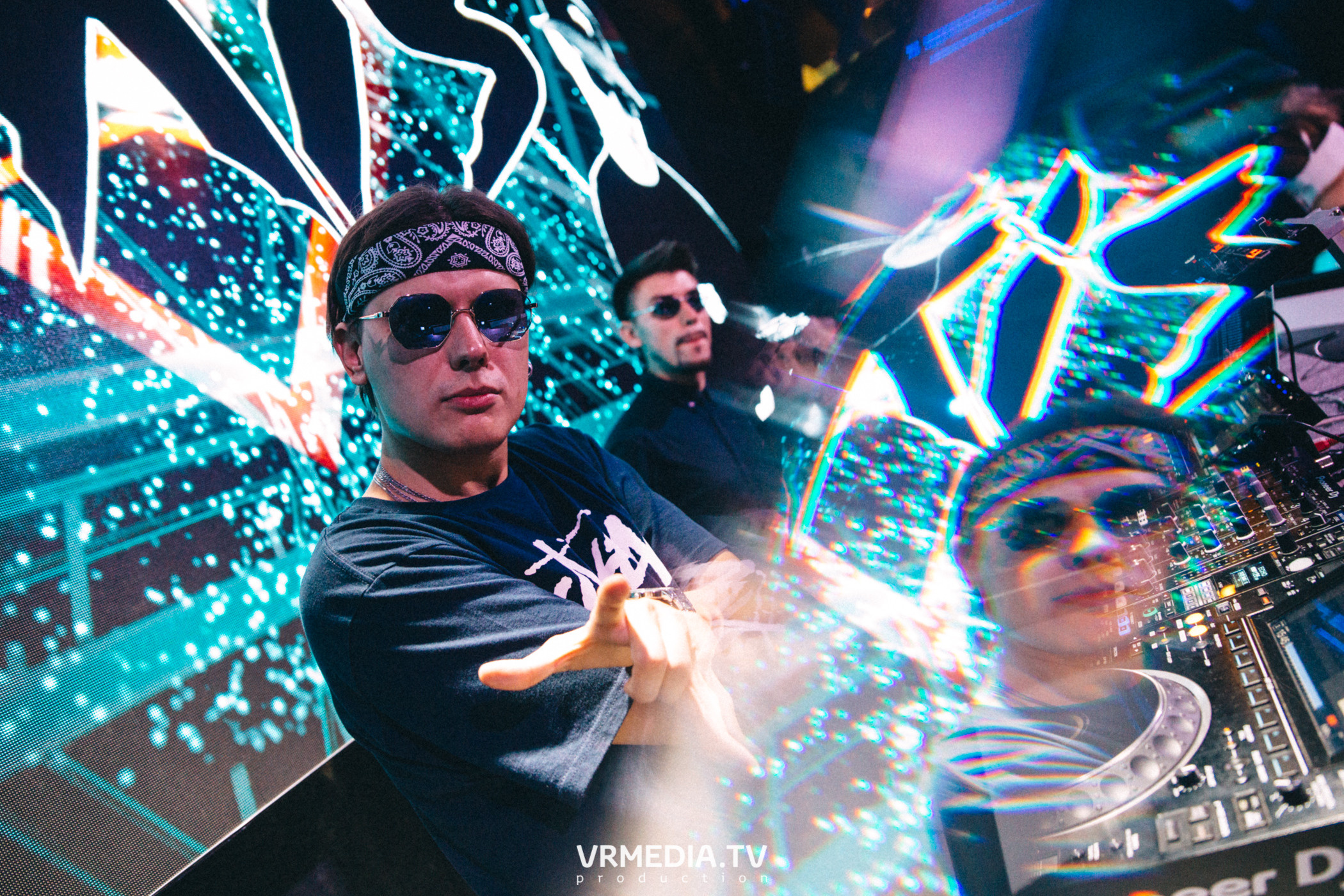 DJ Mikis в НК «Эфир»