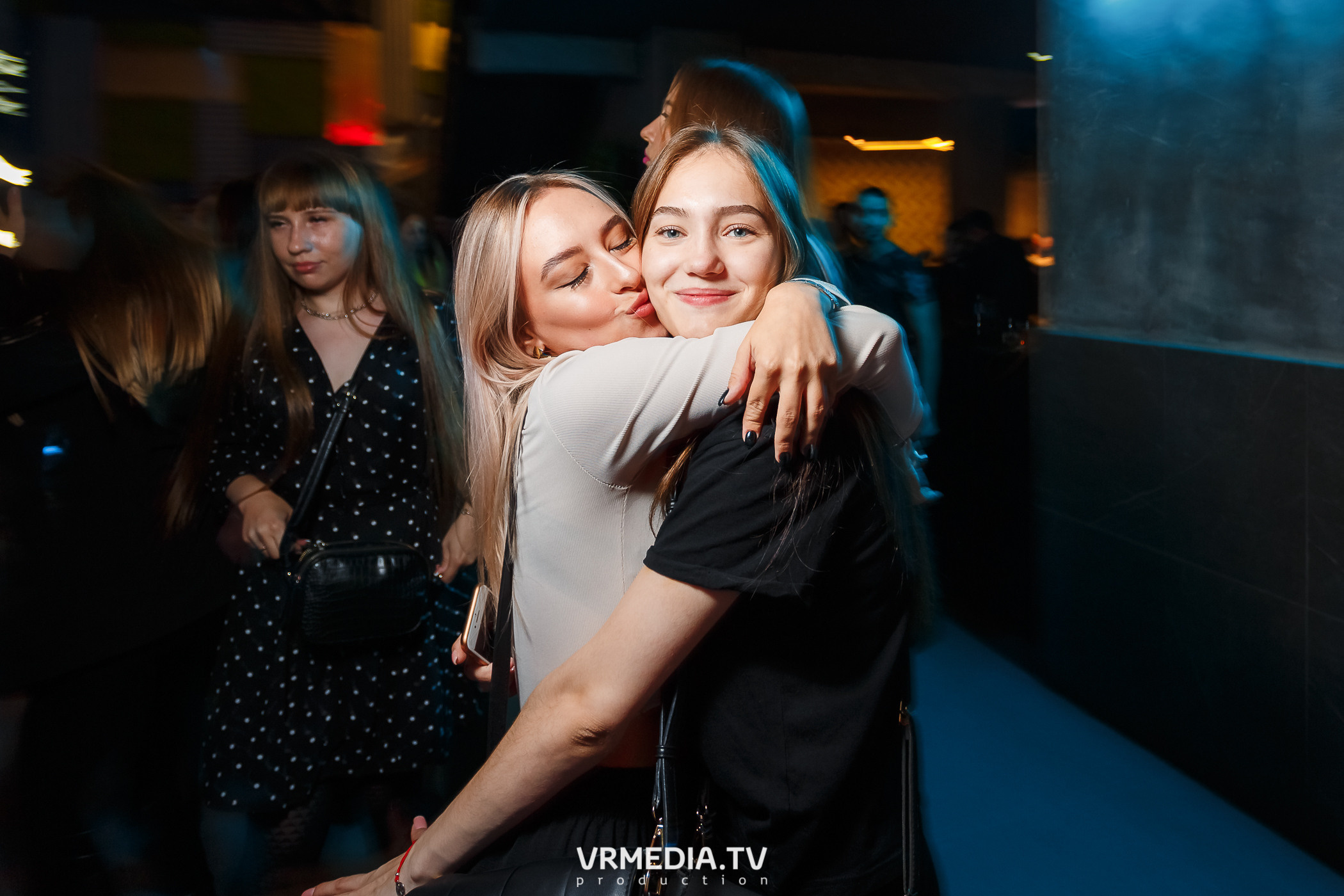 Выходные в баре «DOSKI»