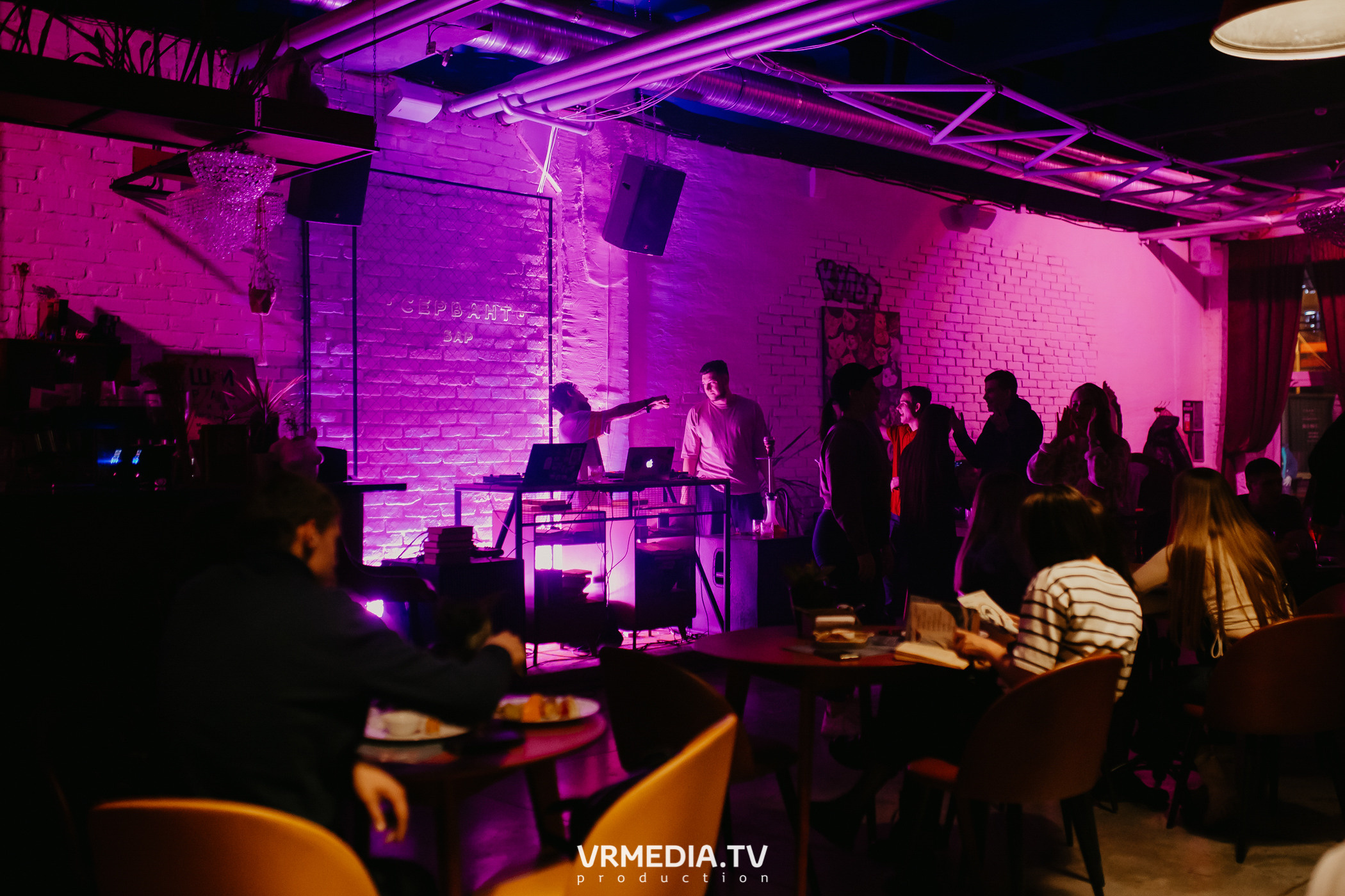 Just Dee B2B Saidex (Новокузнецк) в баре «Сервант»