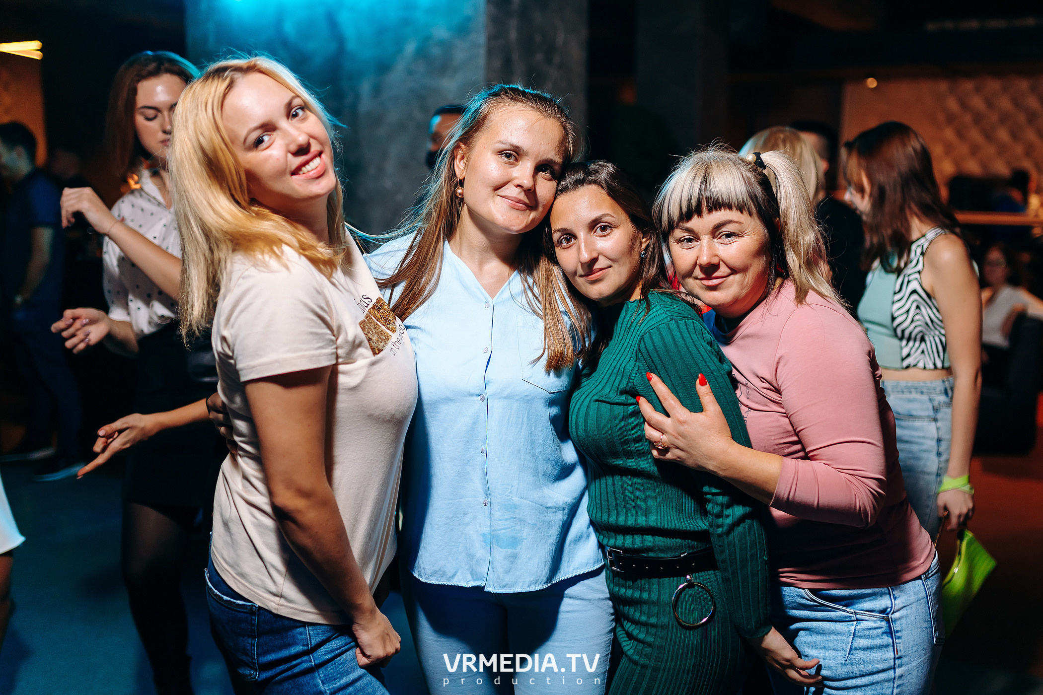 Выходные в баре «DOSKI»