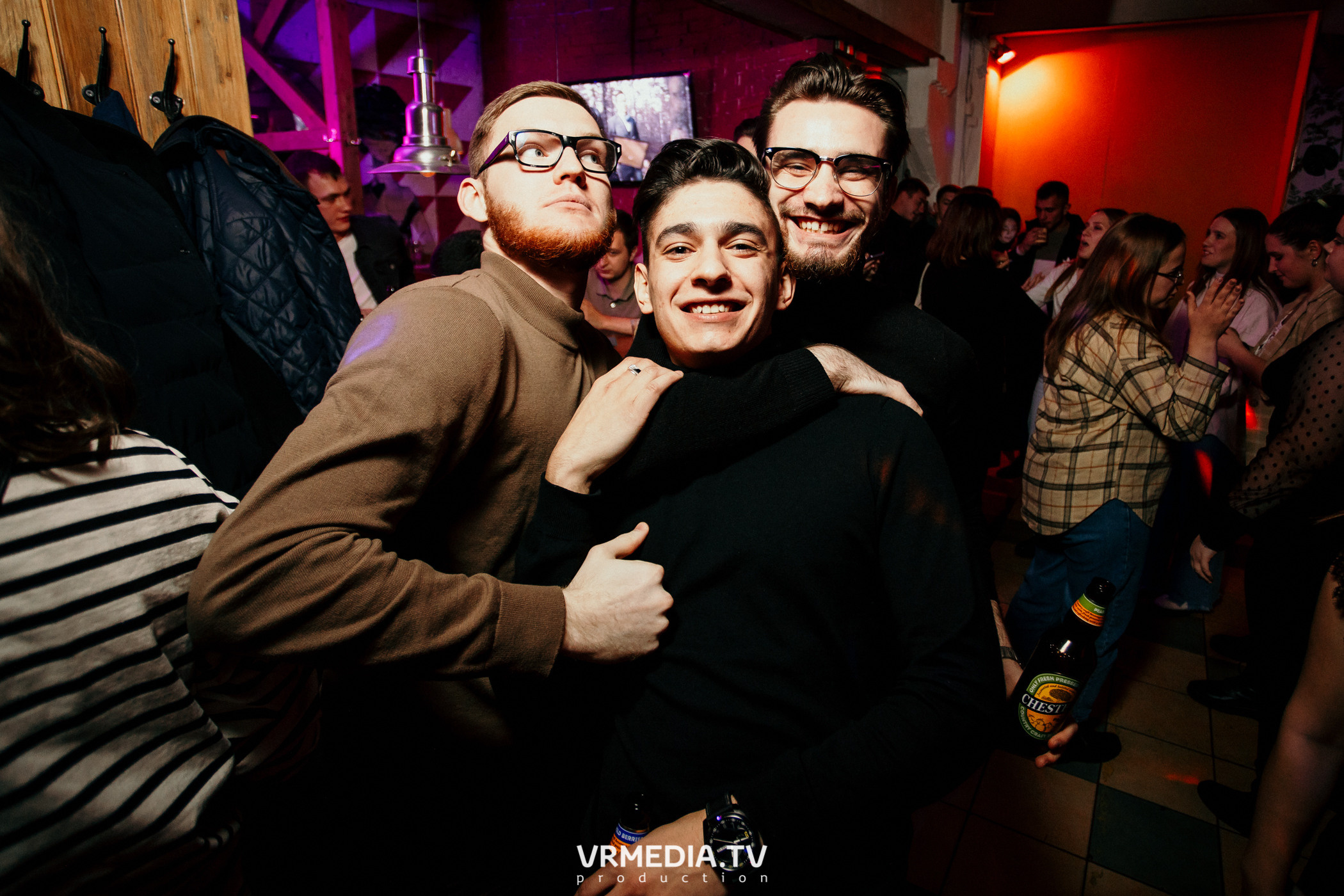 Выходные в баре «Cosmo»