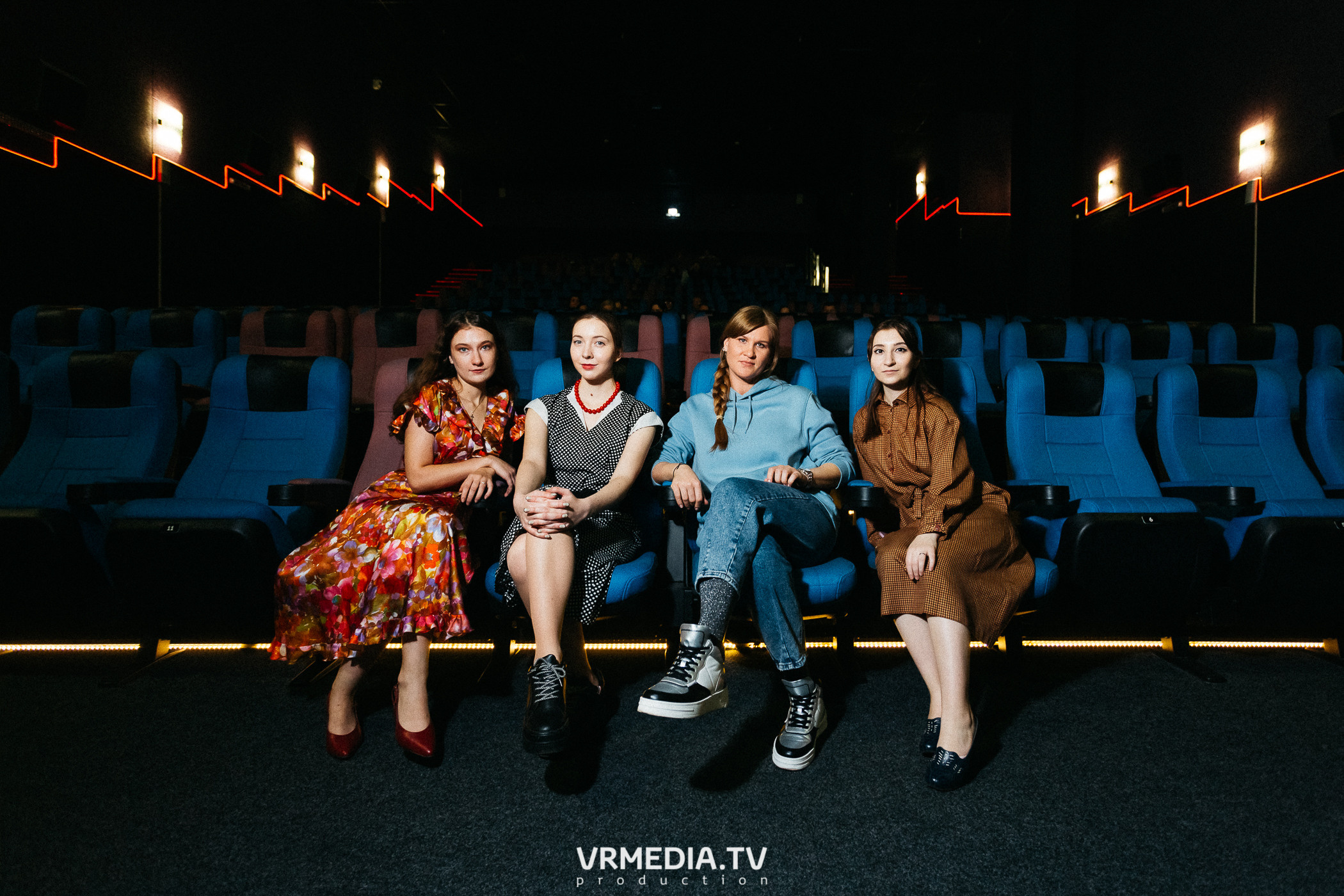 Показ фильма «Москва слезам не верит» в «Starmax Cinema»