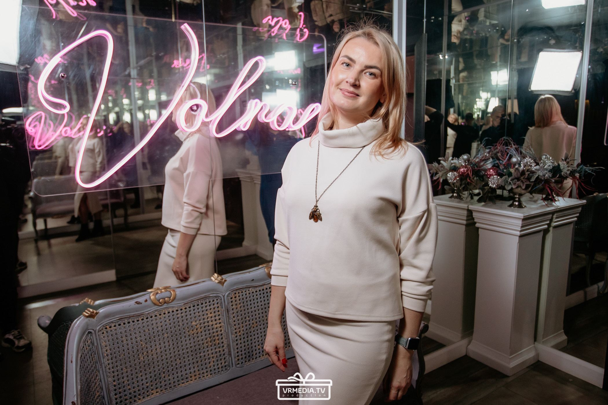 Новый год в караоке «Volna»