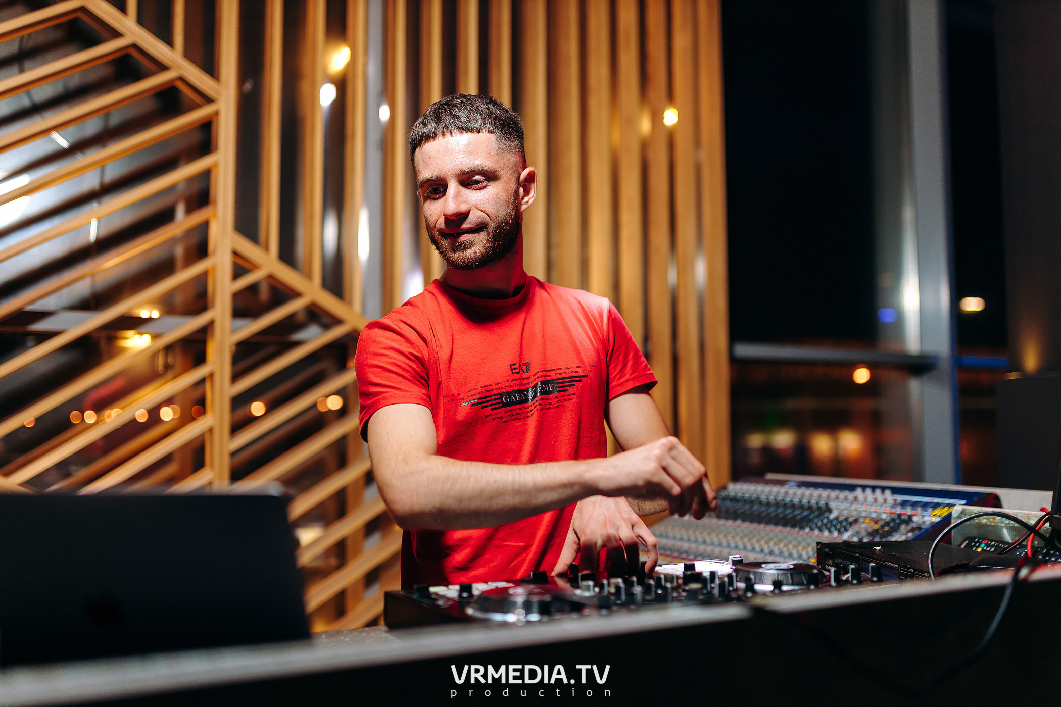 Выходные в баре «DOSKI»