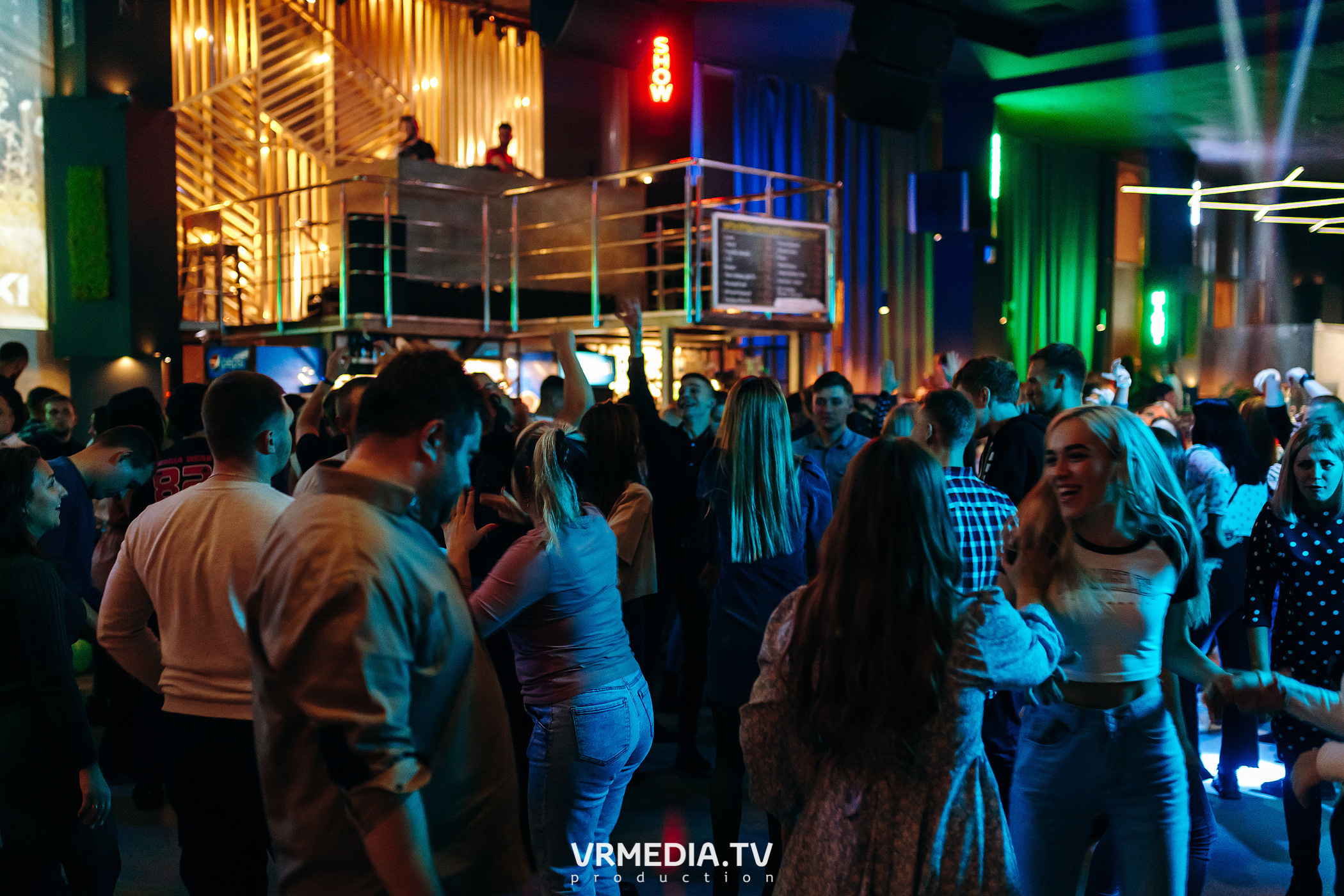 Выходные в баре «DOSKI»