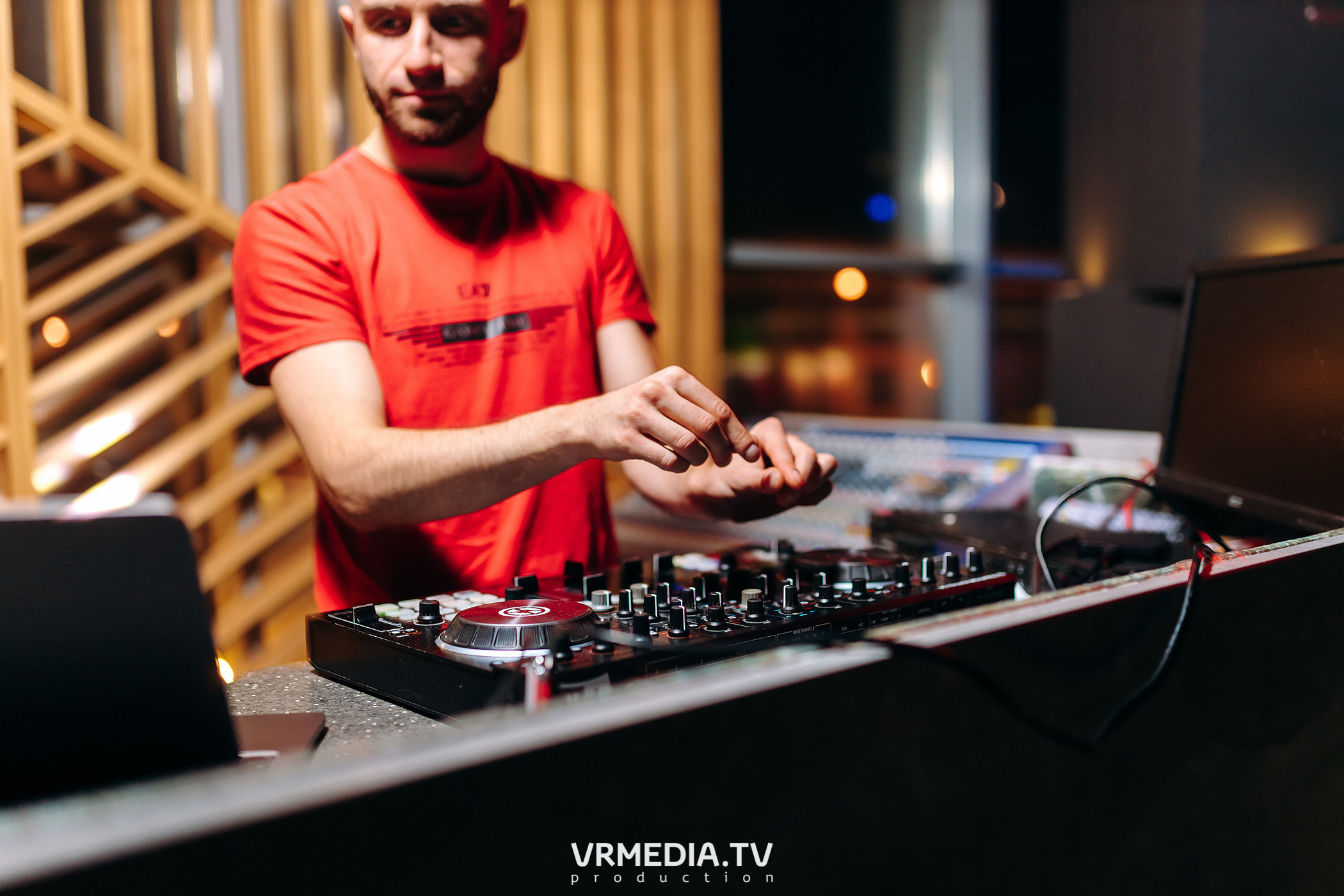 Выходные в баре «DOSKI»