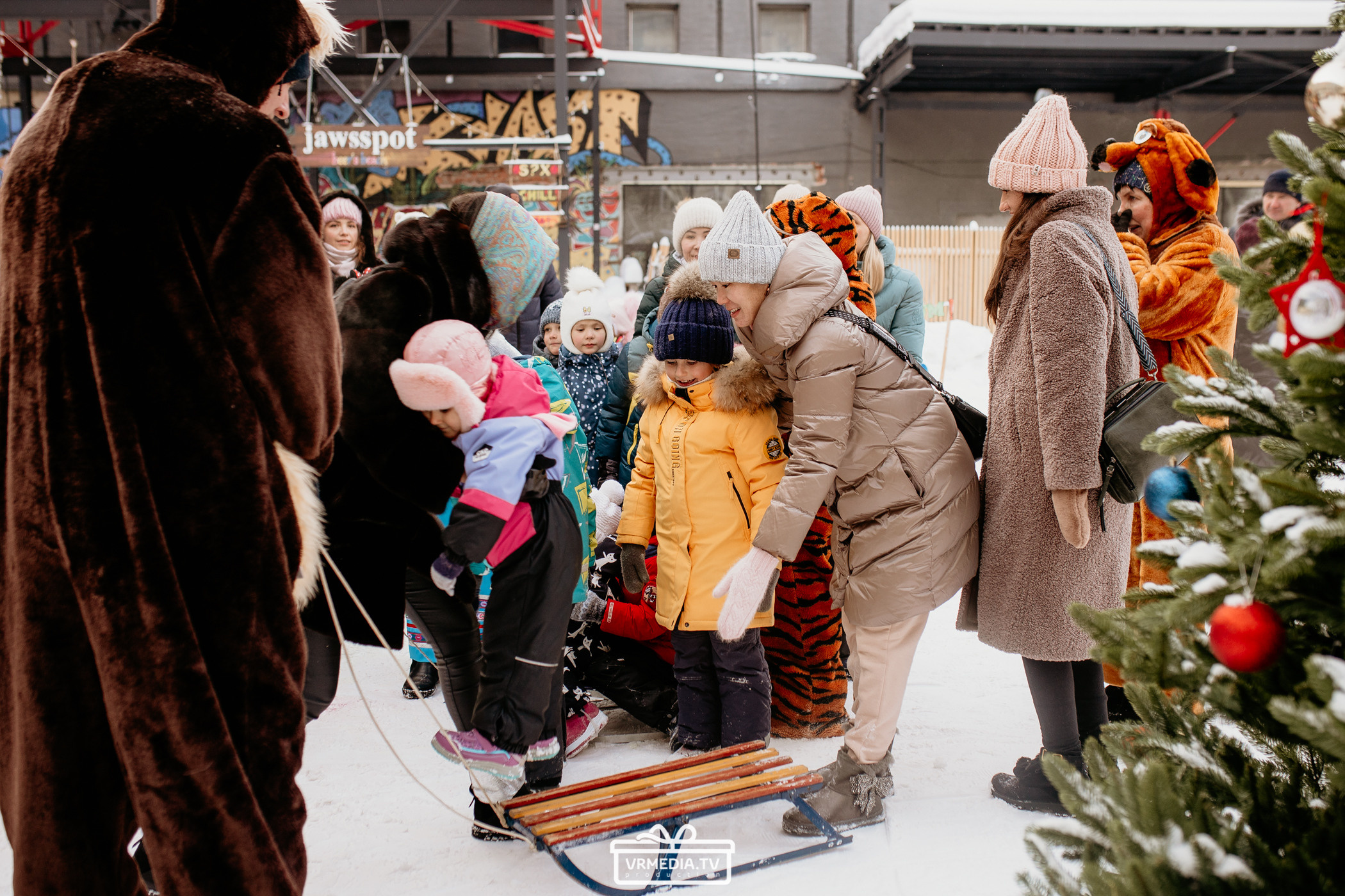 Большая новогодняя «Елка» в культурном пространстве «Редакция»