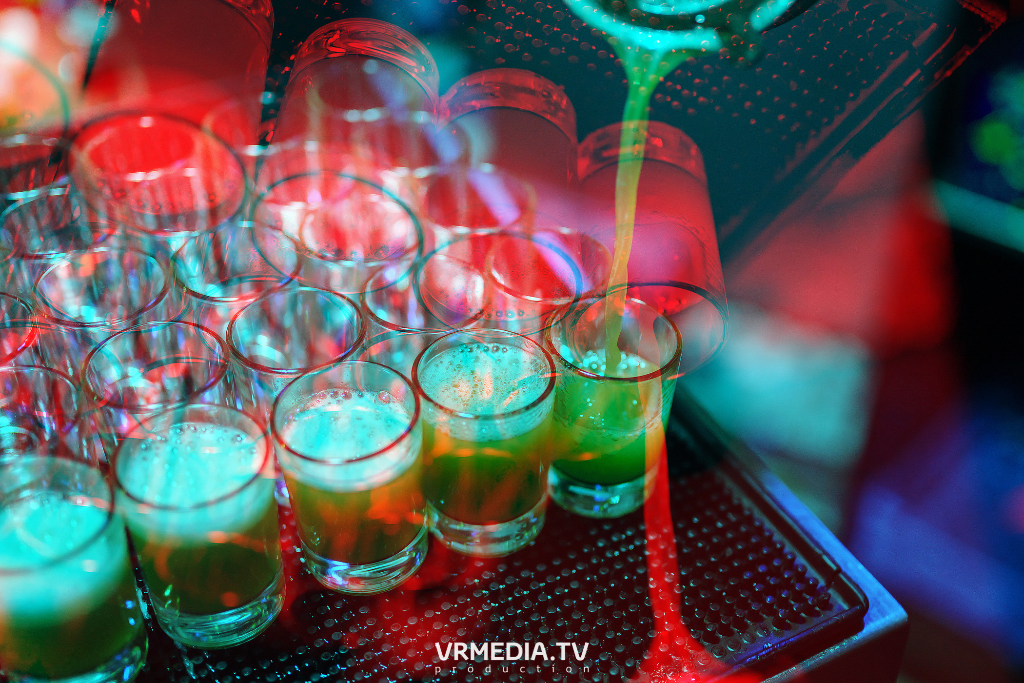 Выходные в баре «DOSKI»