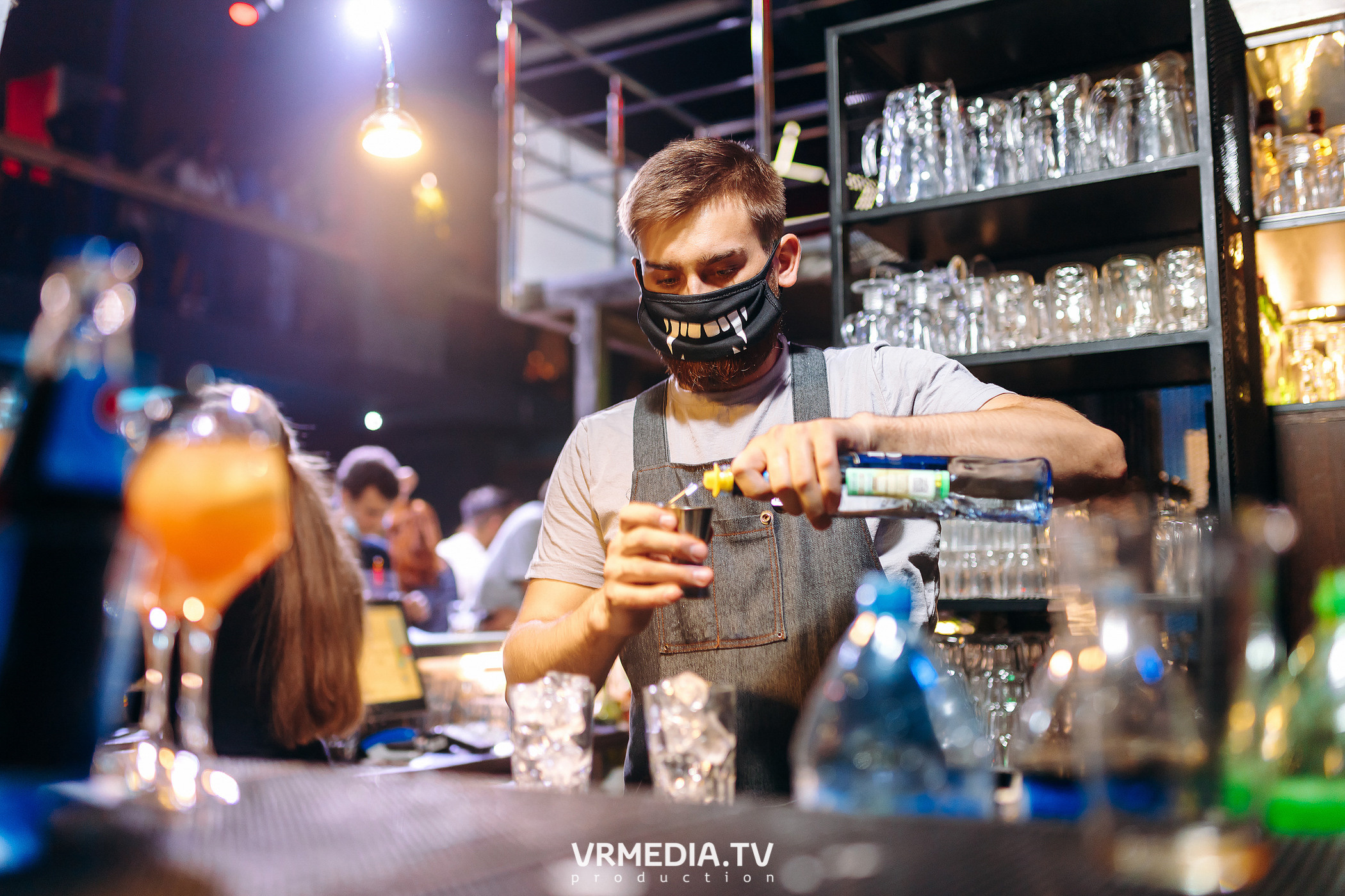 Выходные в баре «DOSKI»