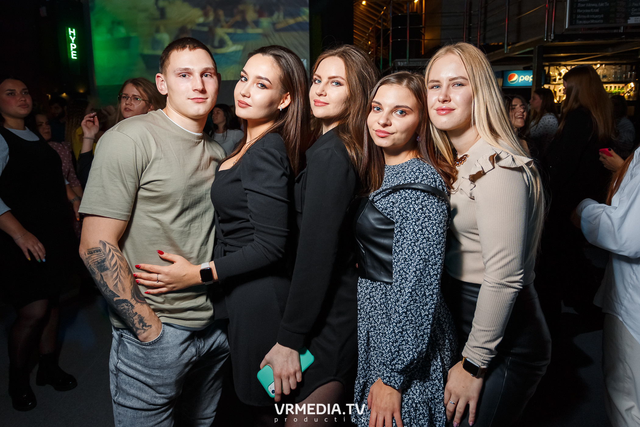 Выходные в баре «DOSKI»