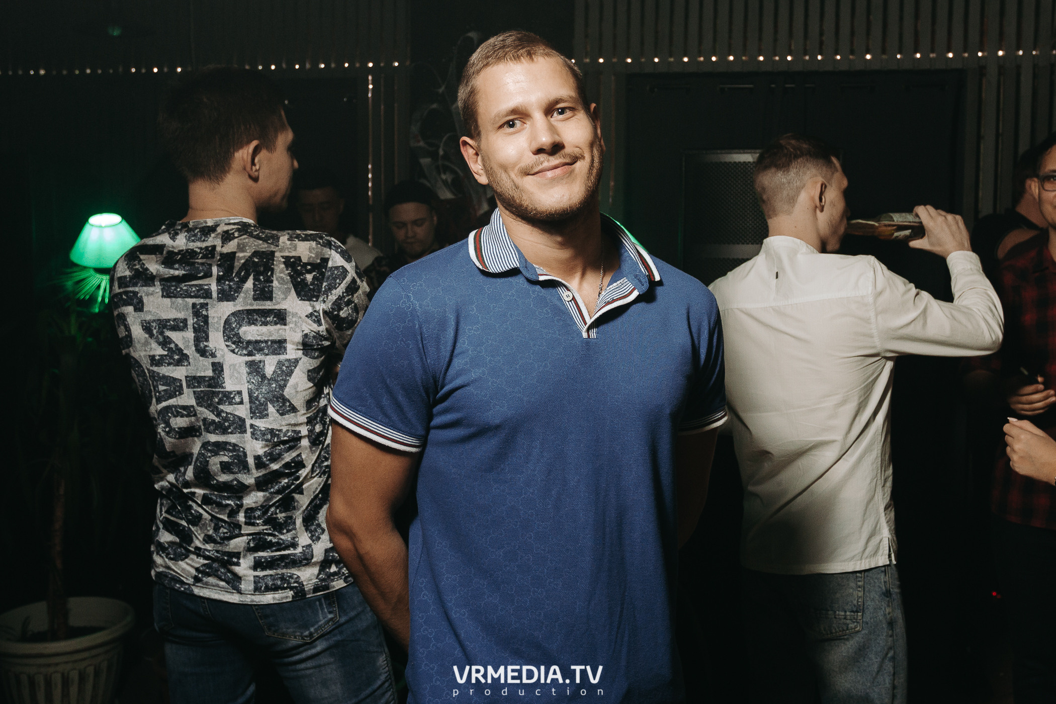 11 FRIENDS OF CHAO. Grotesque (SPB)