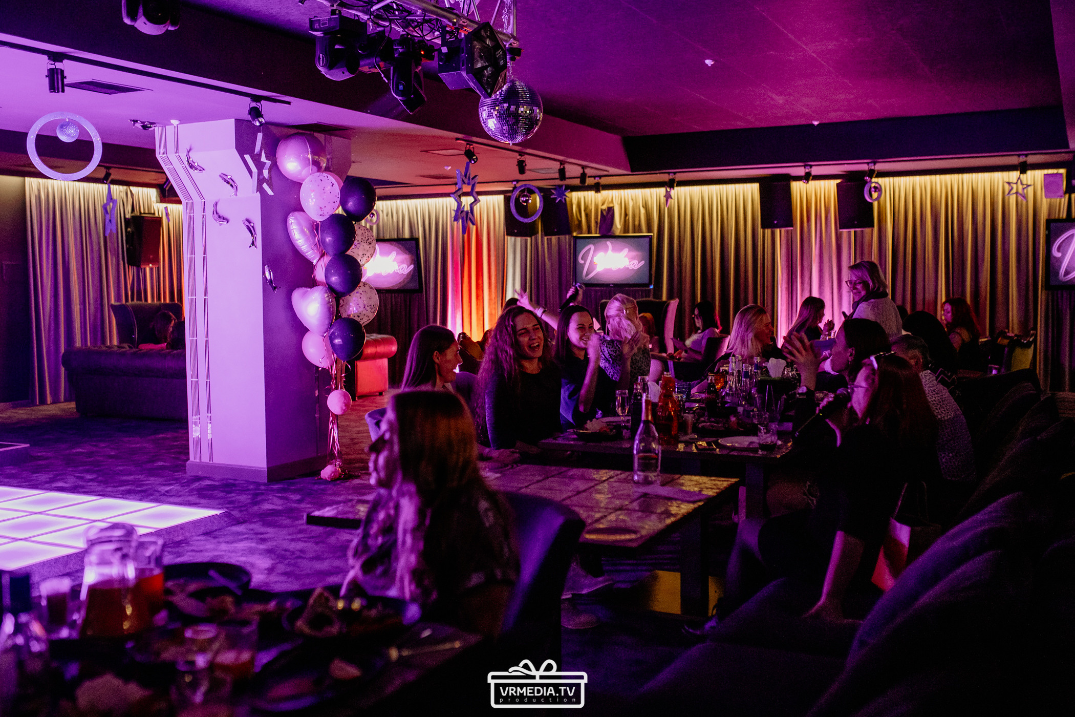 Новый год в караоке «Volna»