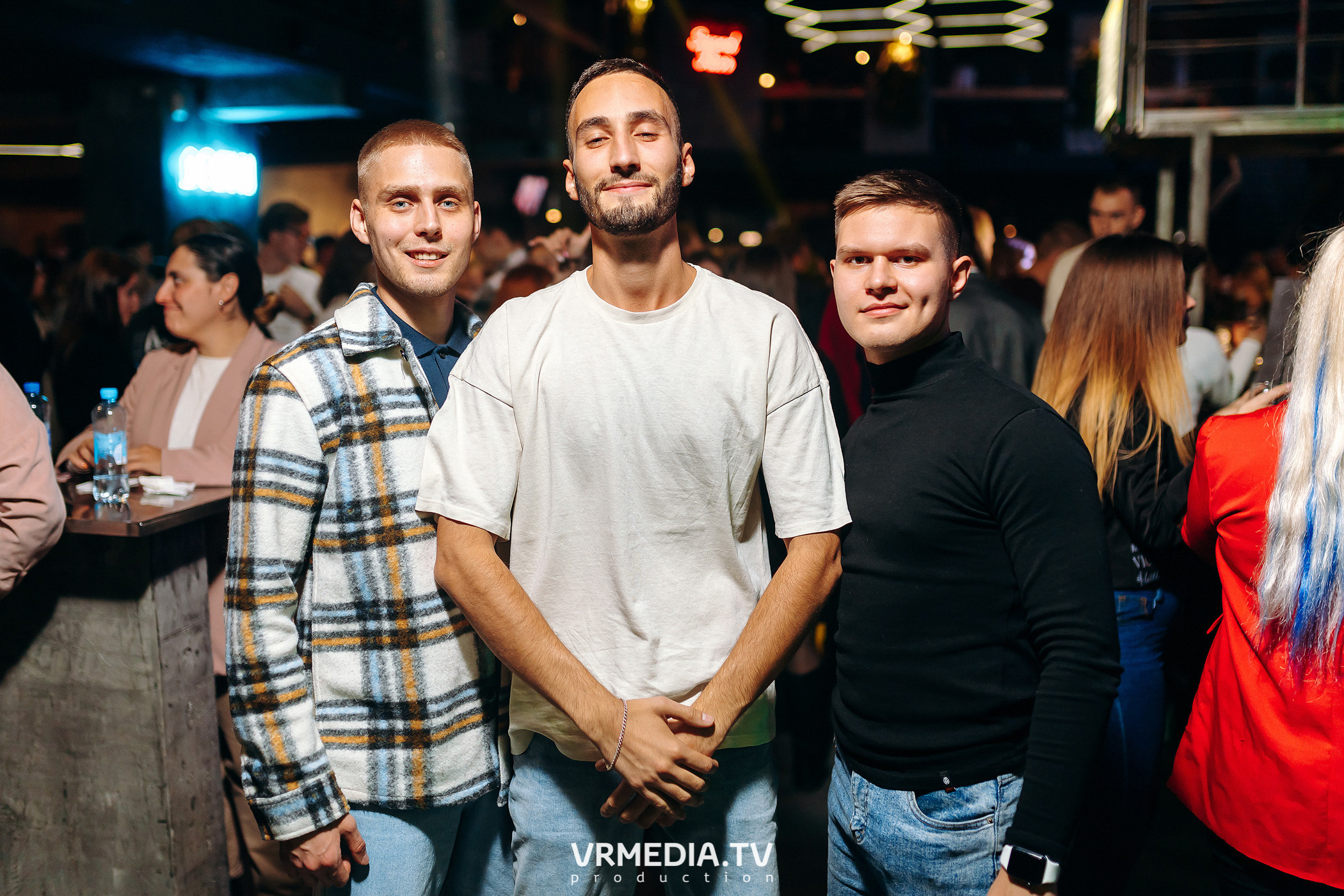 Выходные в баре «DOSKI»