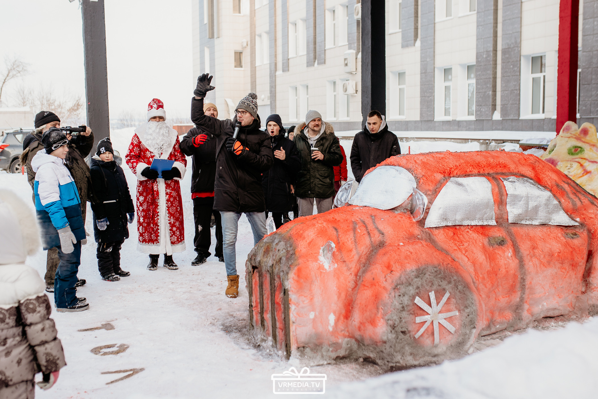 Большая новогодняя «Елка» в культурном пространстве «Редакция»