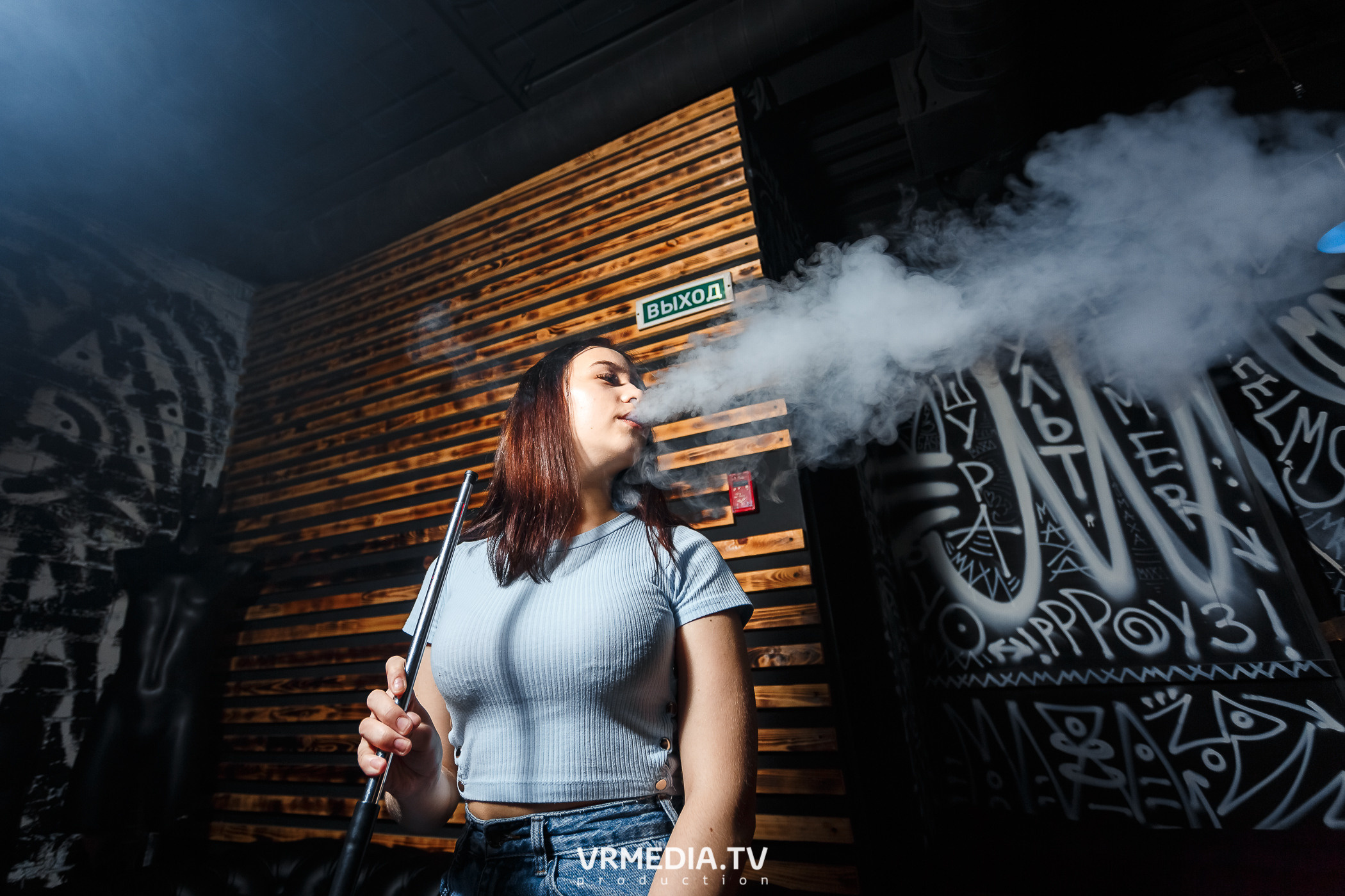 Выходные в баре «Глотай»