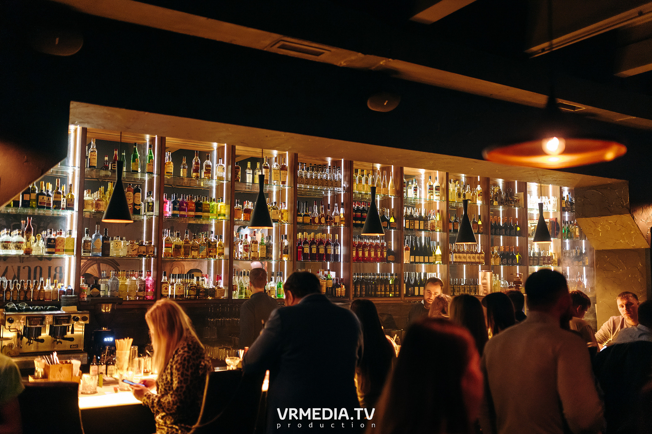 Выходные в баре «Blocknot»