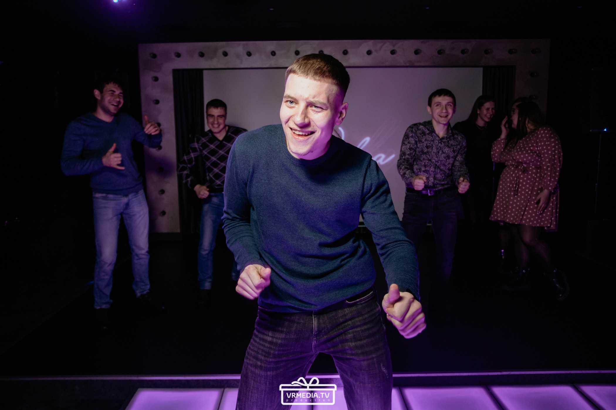 Новый год в караоке «Volna»