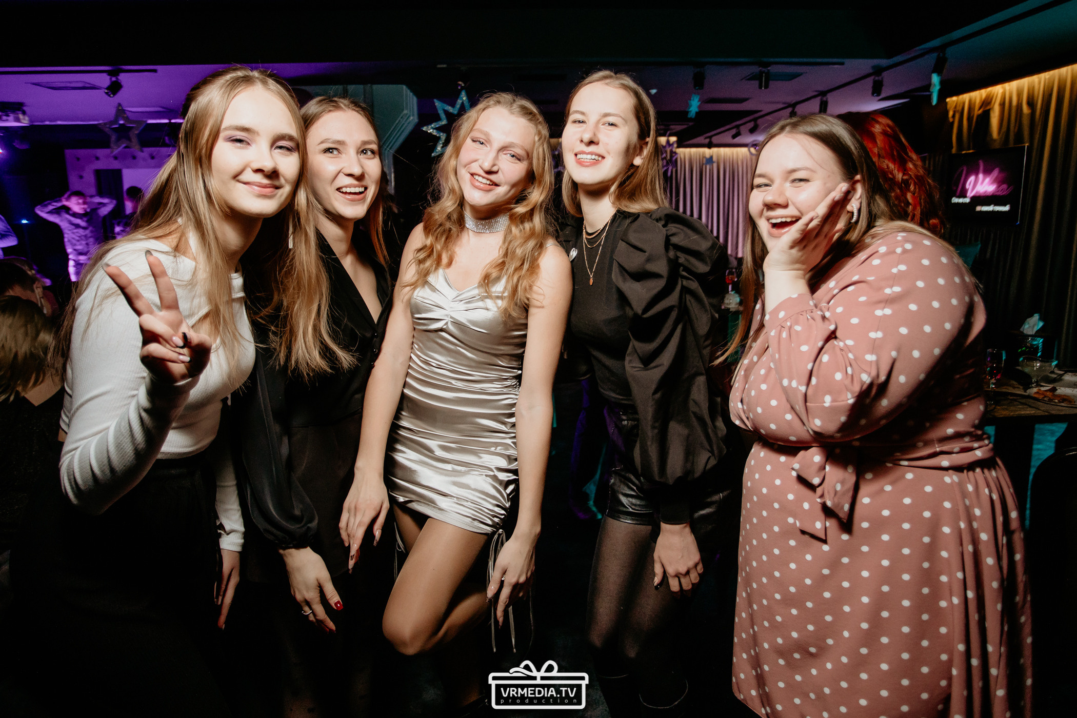 Новый год в караоке «Volna»