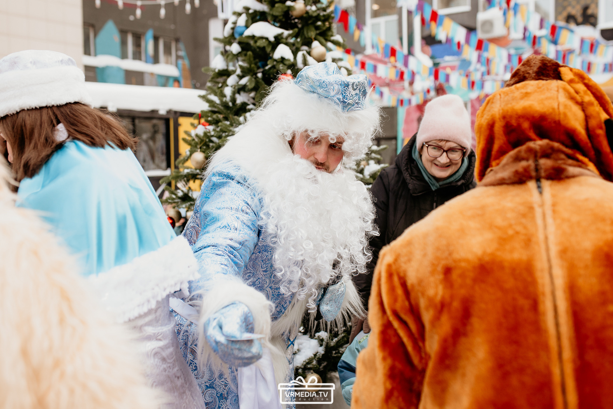 Большая новогодняя «Елка» в культурном пространстве «Редакция»