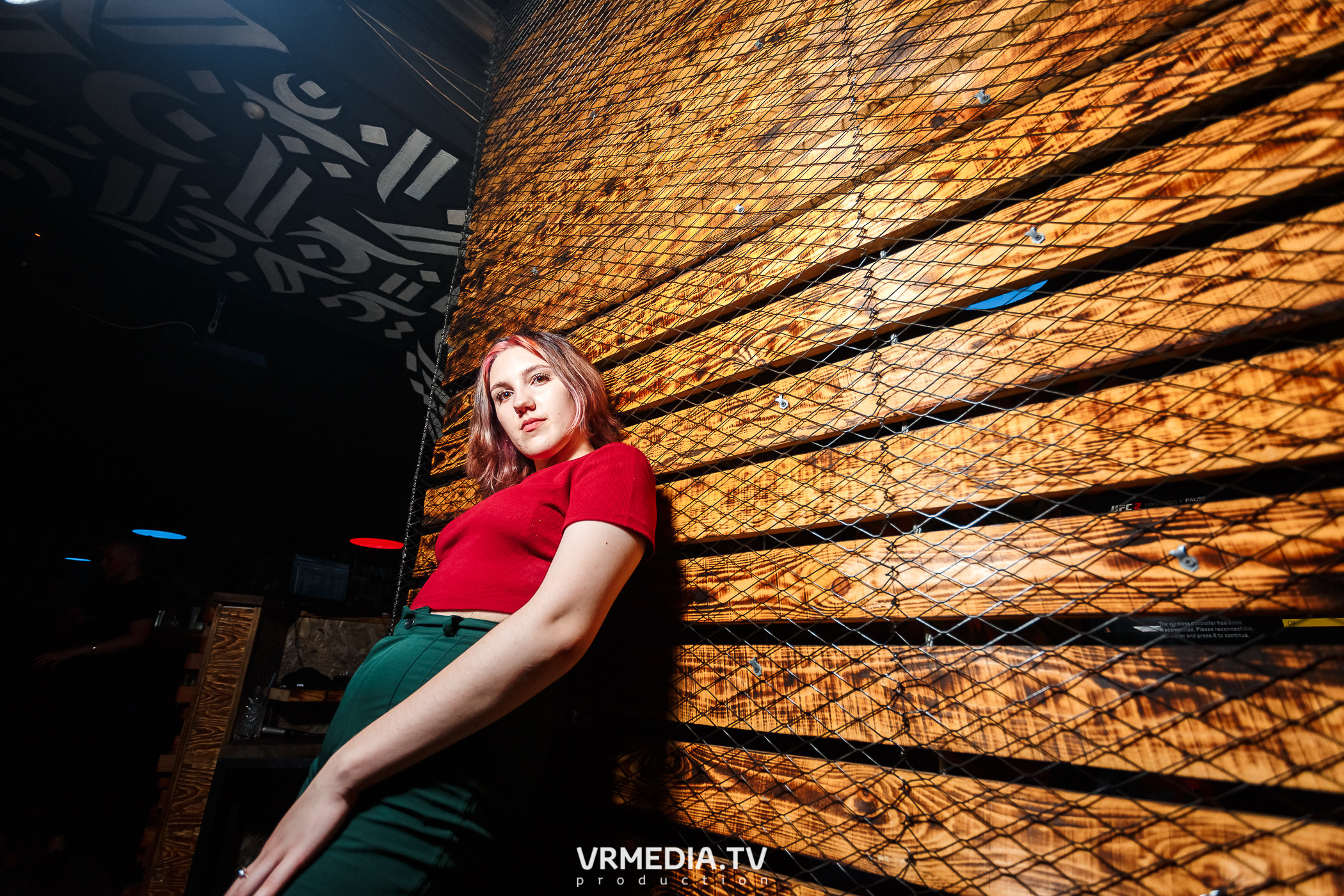 Выходные в баре «Глотай»