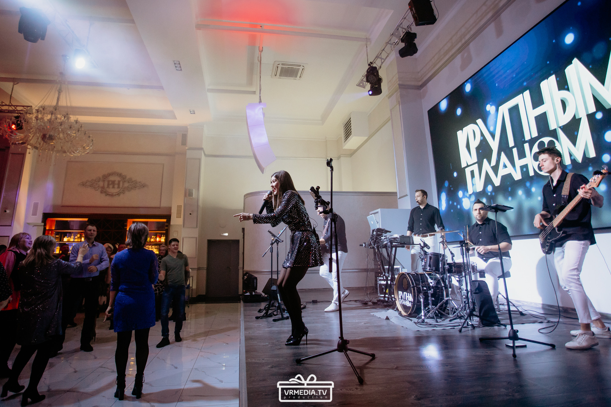 Выходные в ресторане «Paradise»