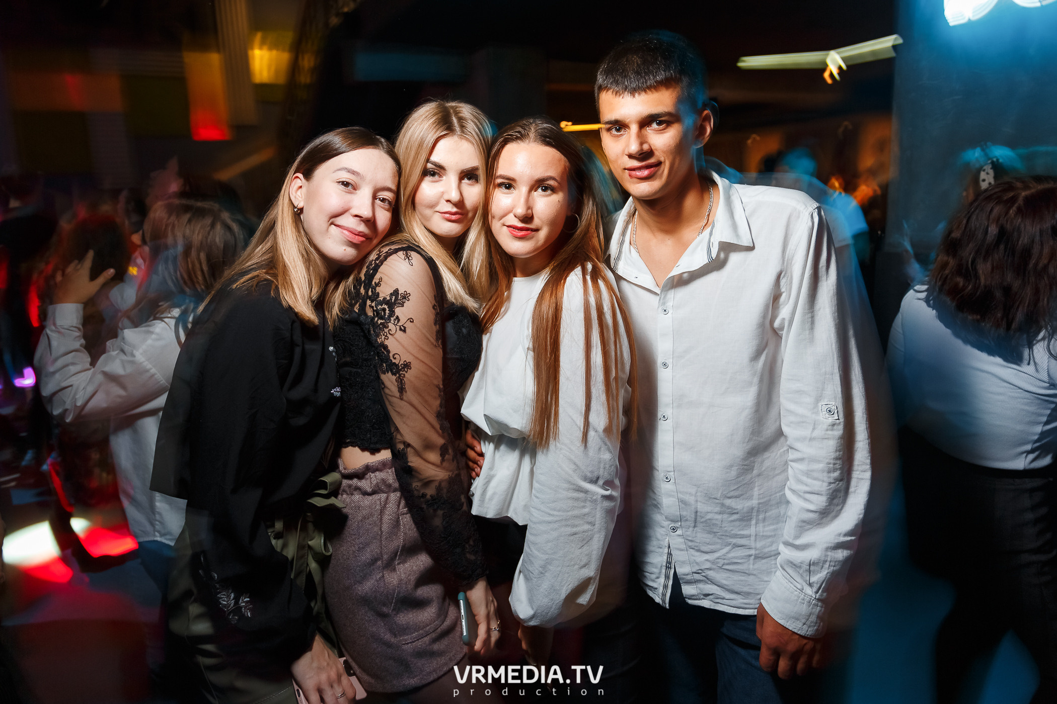 Выходные в баре «DOSKI»