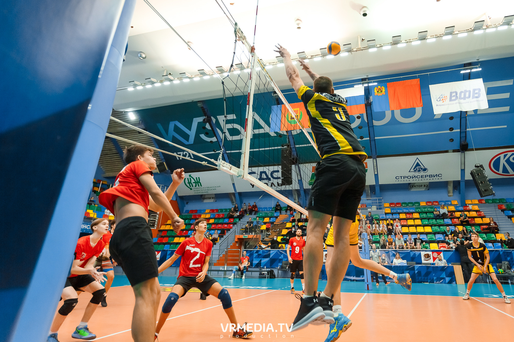 Благотворительный волейбольный турнир «За Кубок фонда»