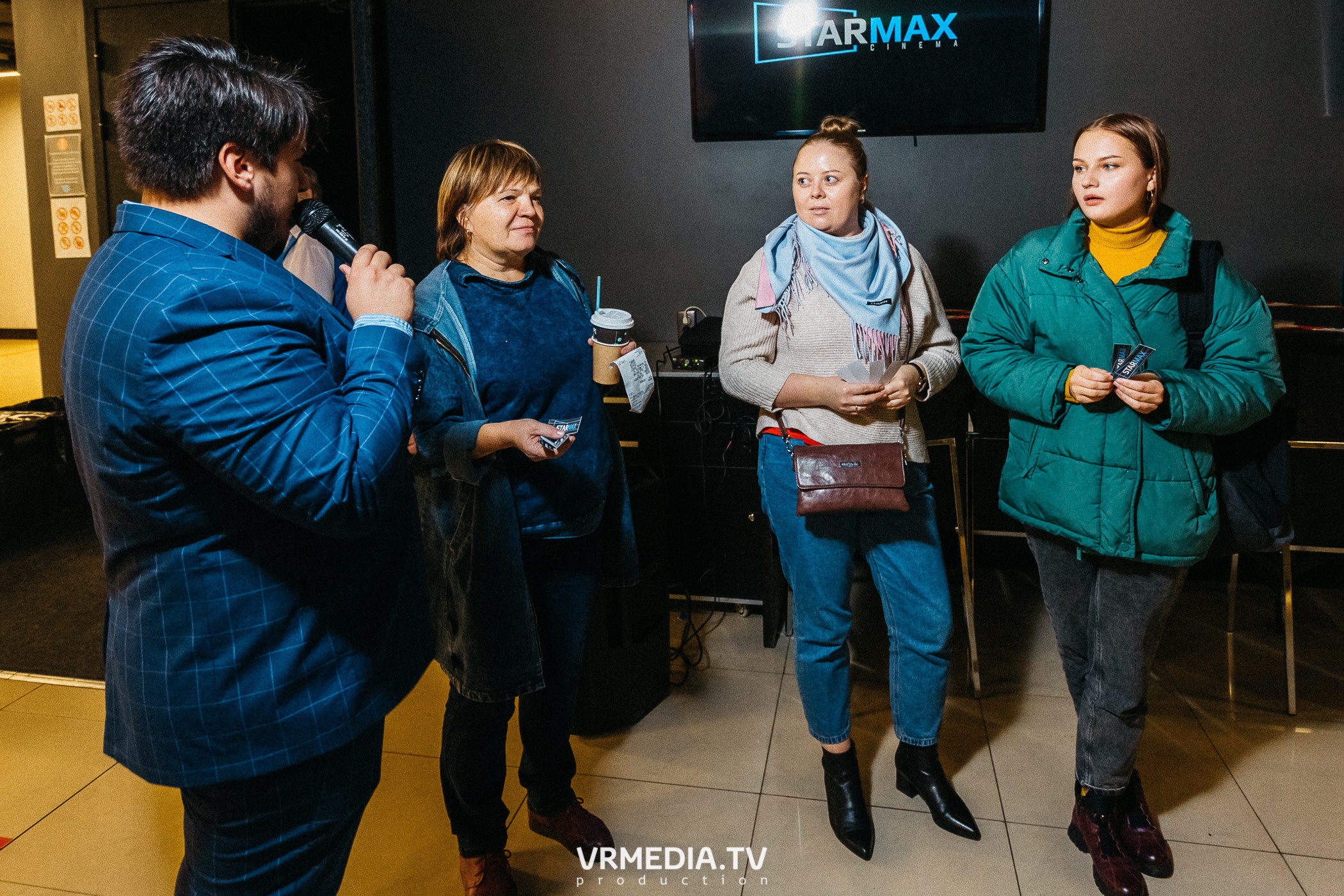 Показ фильма «Москва слезам не верит» в «Starmax Cinema»
