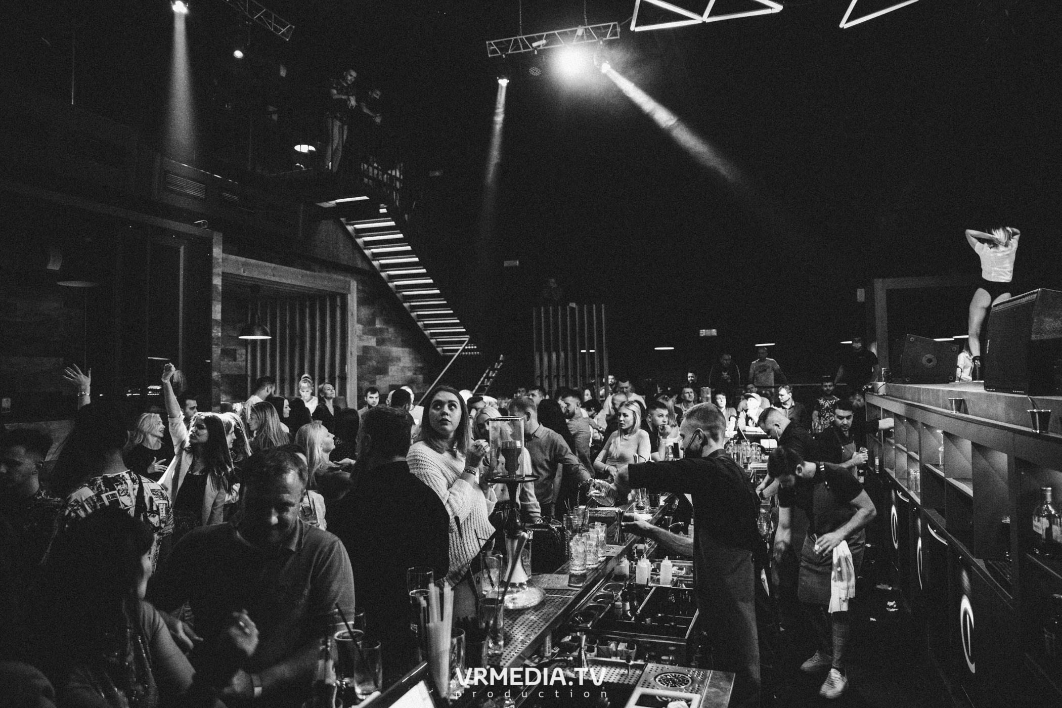 DJ Mikis в НК «Эфир»