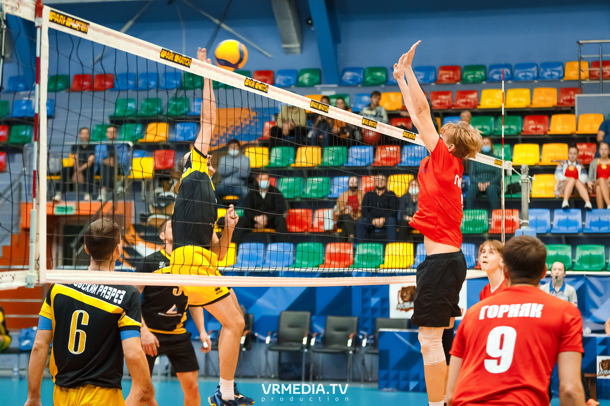 Благотворительный волейбольный турнир «За Кубок фонда»