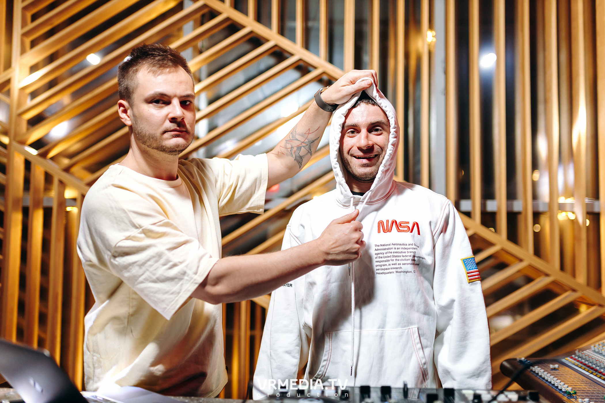 Выходные в баре «DOSKI»