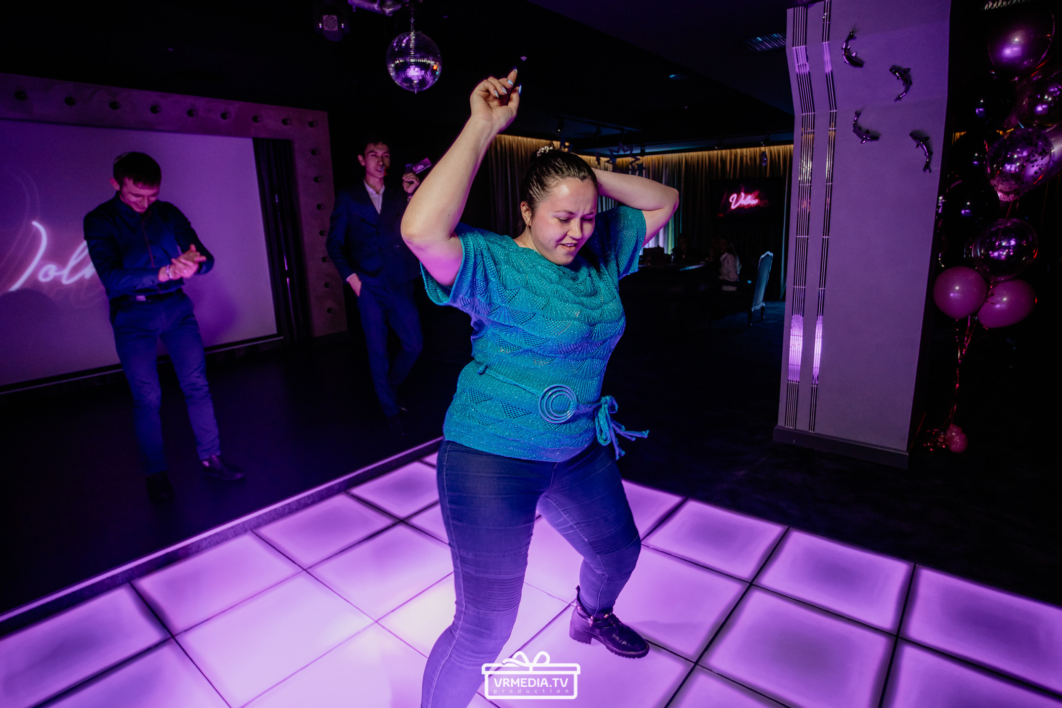 День рождения караоке «Volna»